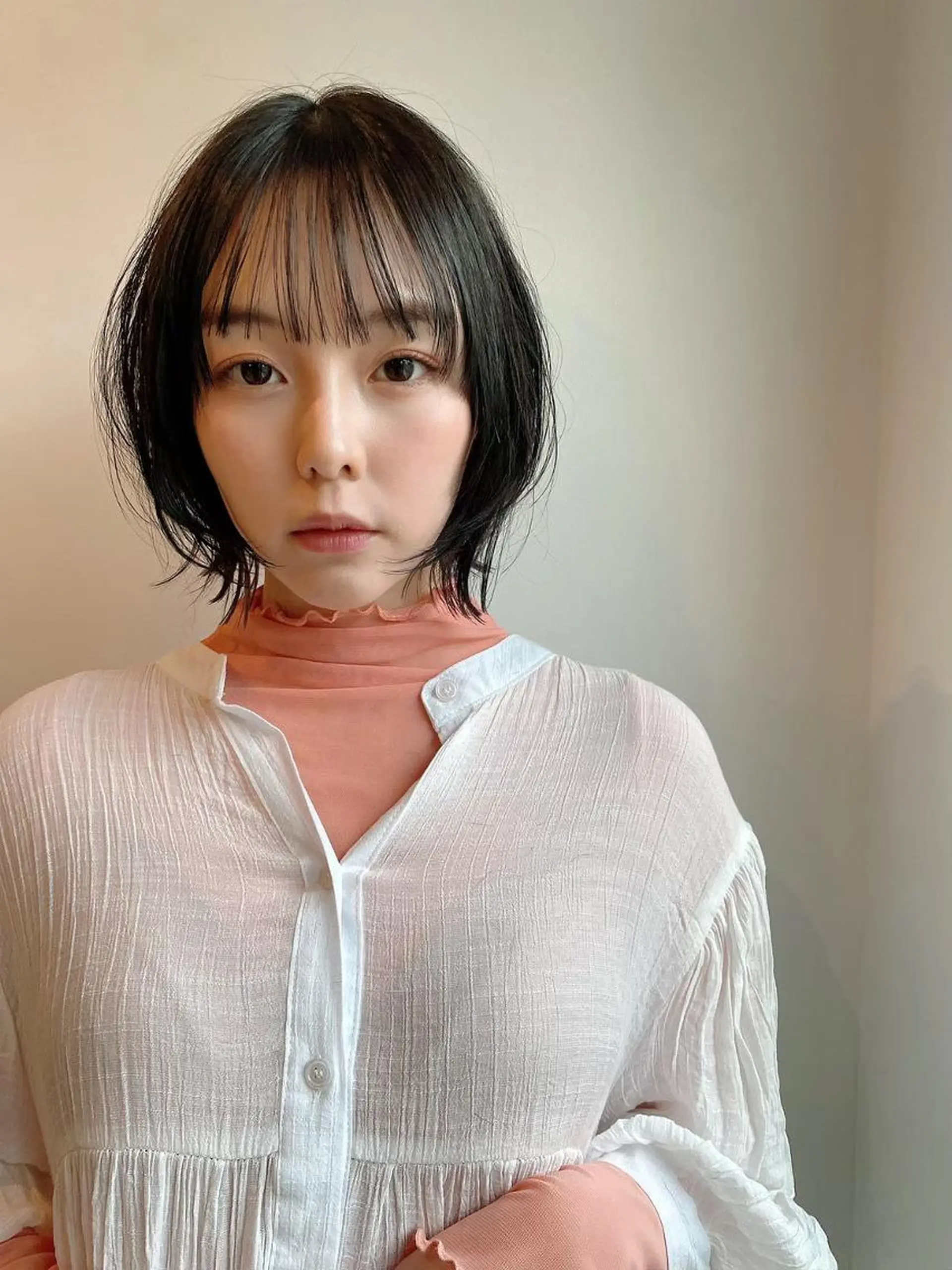 ミディアム カラー パーマ ショートボブ ミディアムパーマ アディクシーカラー ブリーチ ケアブリーチ カット ヘアカラー トリートメント CEINE OURのヘアスタイル