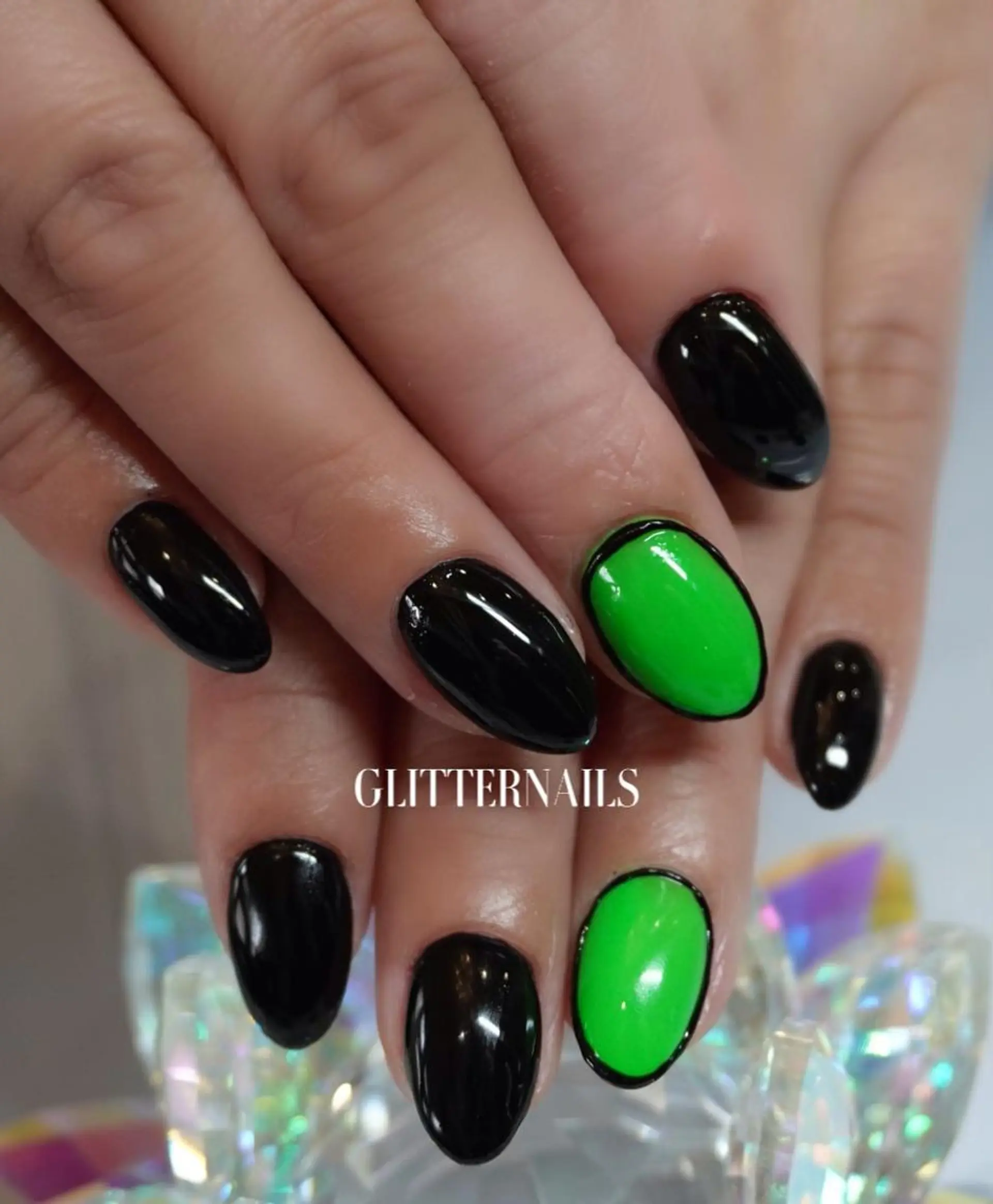 ネイル GLITTER NAILS所属・GLITTER NA ILS〜KOKONEのマツエク・マツパデザイン