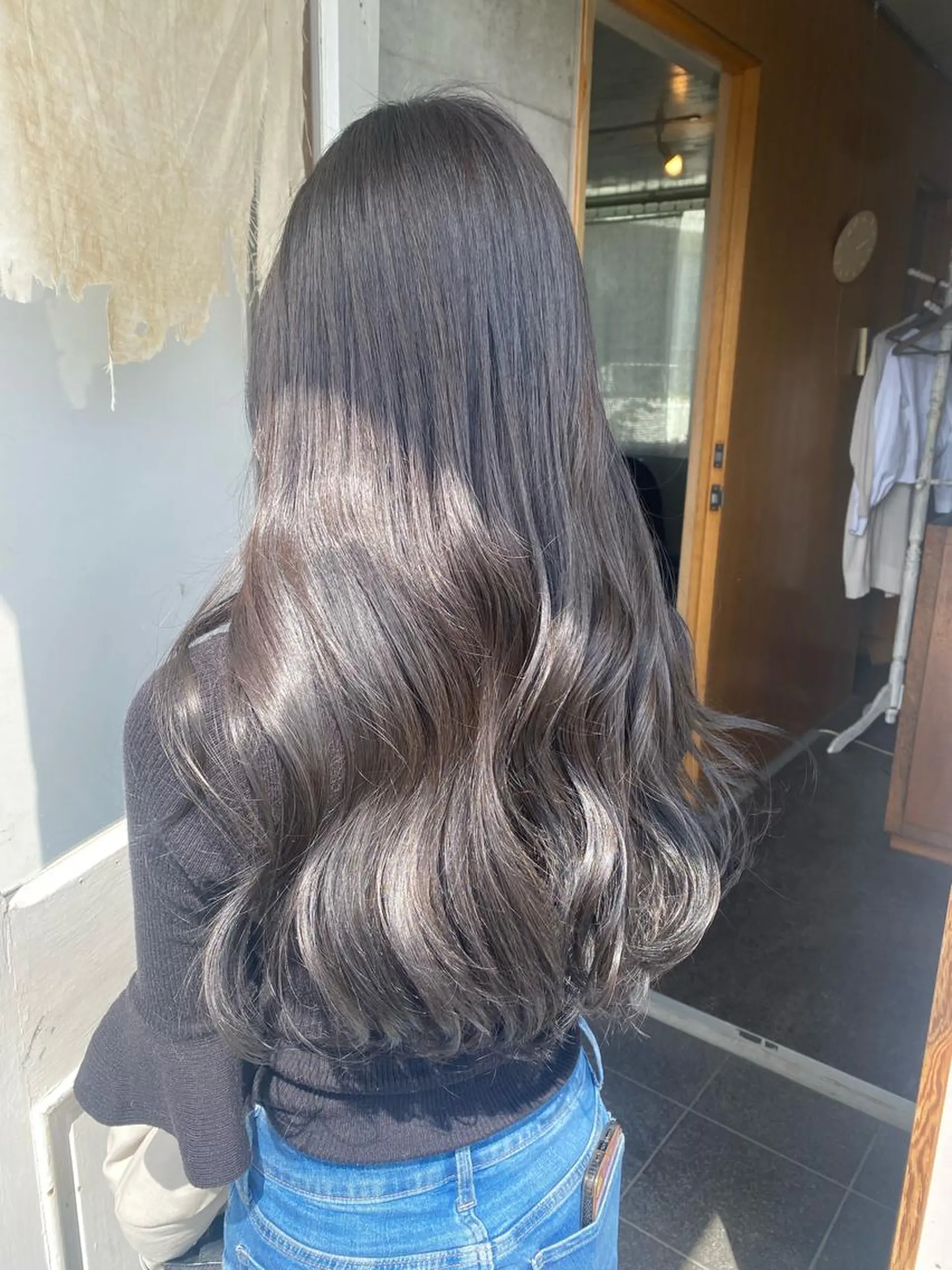 ロング カラー パーマ ヘアアレンジ メンズ キッズ ネイル マツエク・マツパ アイブロウ カット ヘアカラー モリモト サナのヘアスタイル