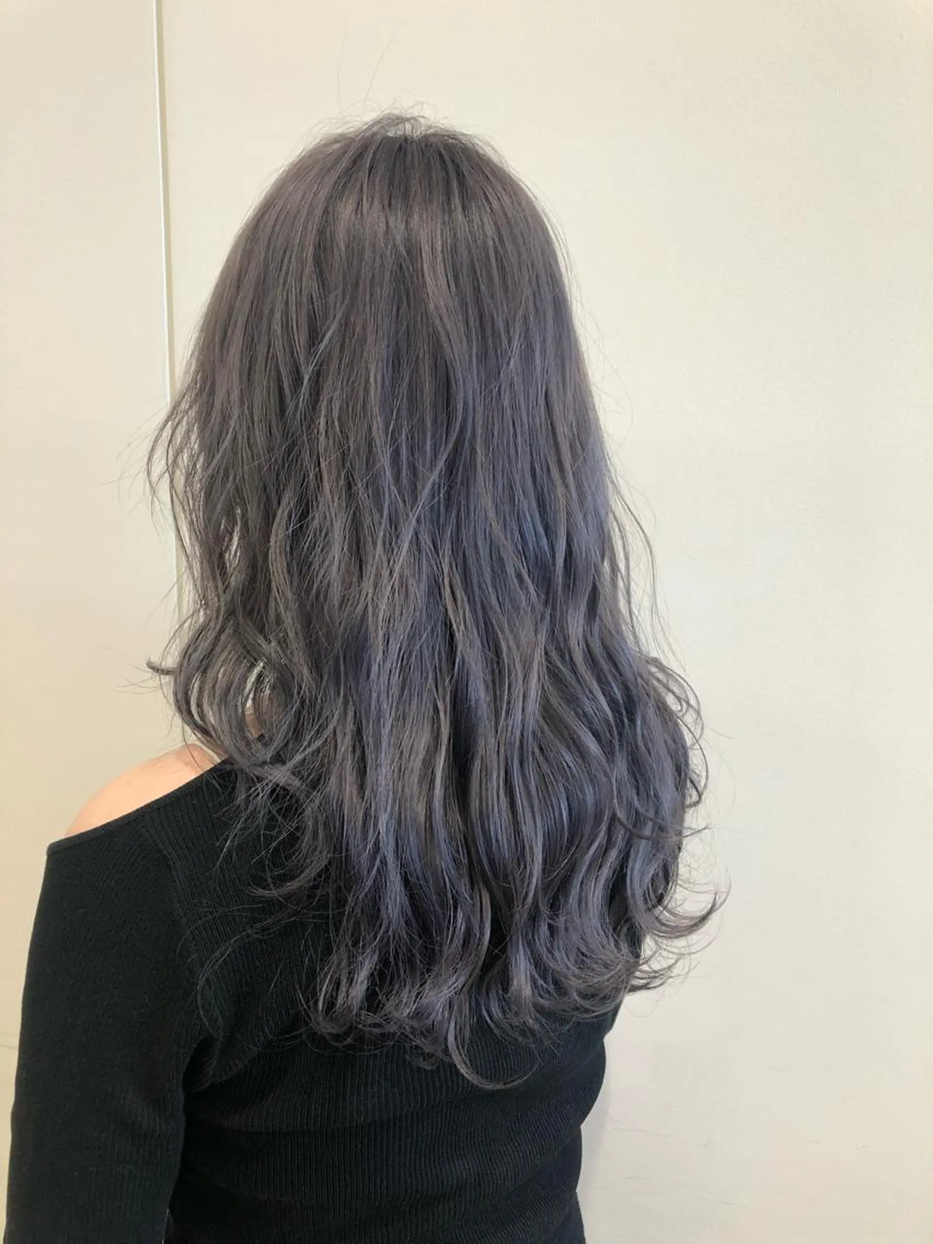ロング カラー ブリーチ ケアブリーチ グレージュ ケアブリーチ 坪井佑樹のヘアスタイル