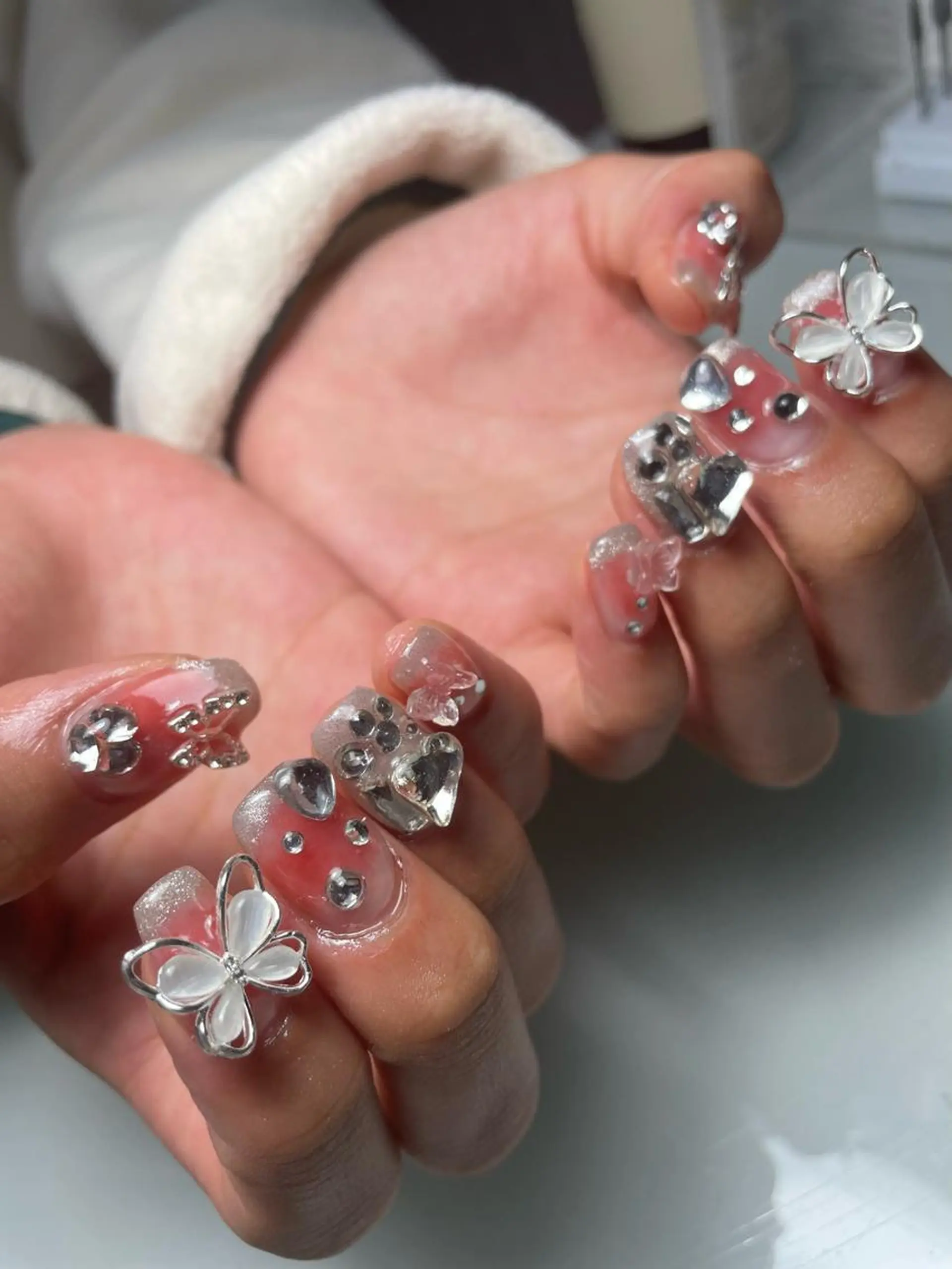 ネイル 加瀬 アンジェリーのネイルデザイン