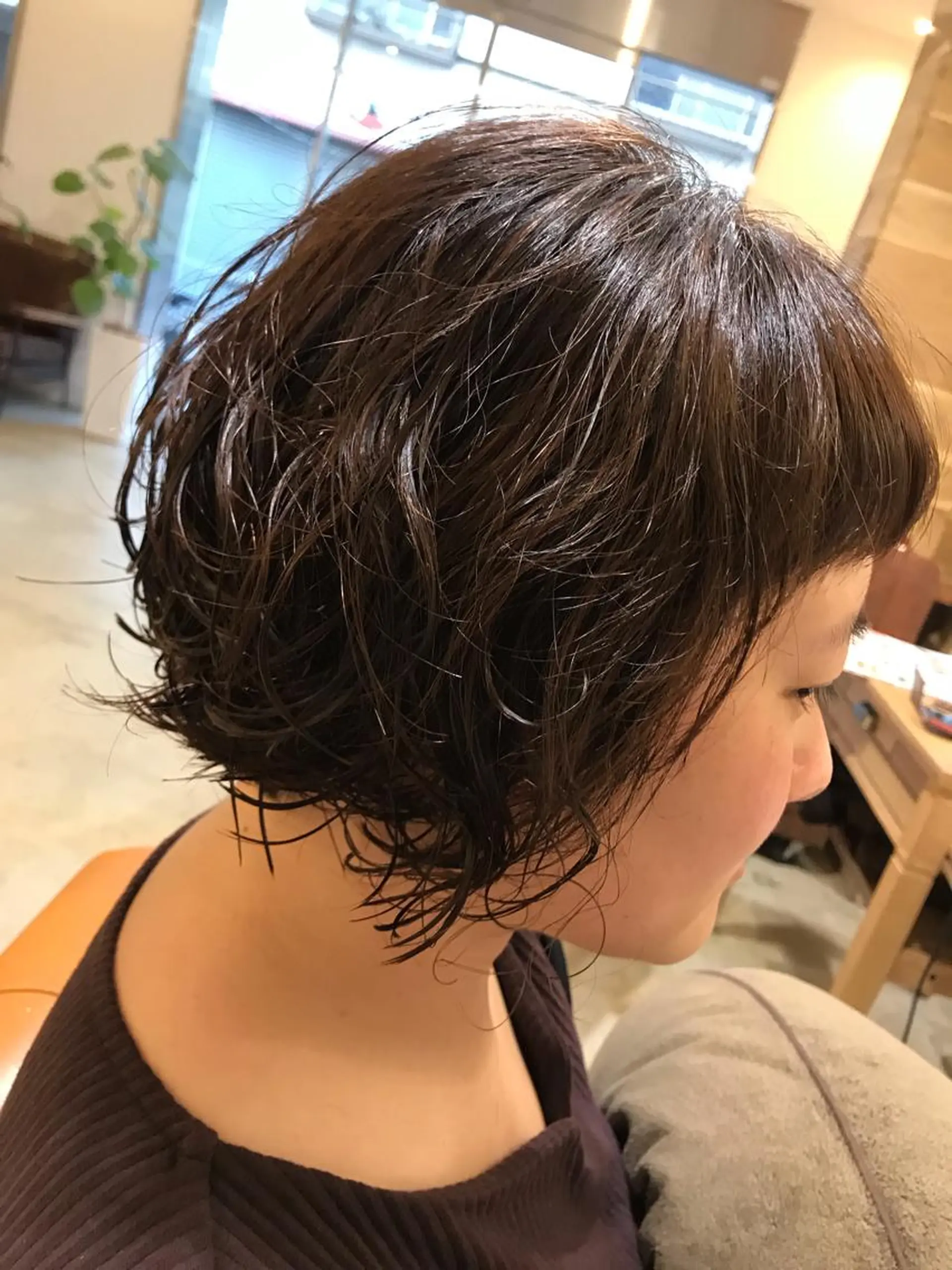 ショート パーマ 暖色カラー🍊 ボブ🌿顔周りcutのヘアスタイル