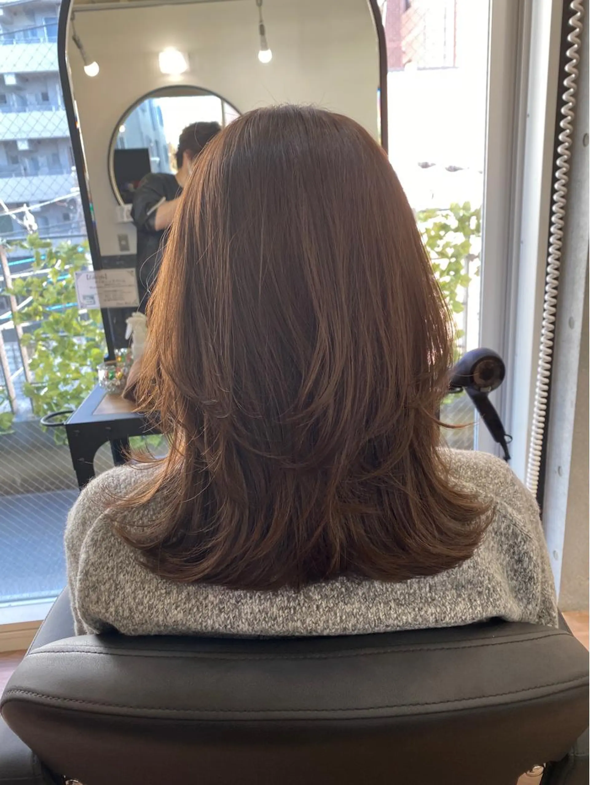 ミディアム カラー くびれヘア くびれレイヤー レイヤーカット 似合わせレイヤー 🇰🇷荒木洋文のヘアスタイル