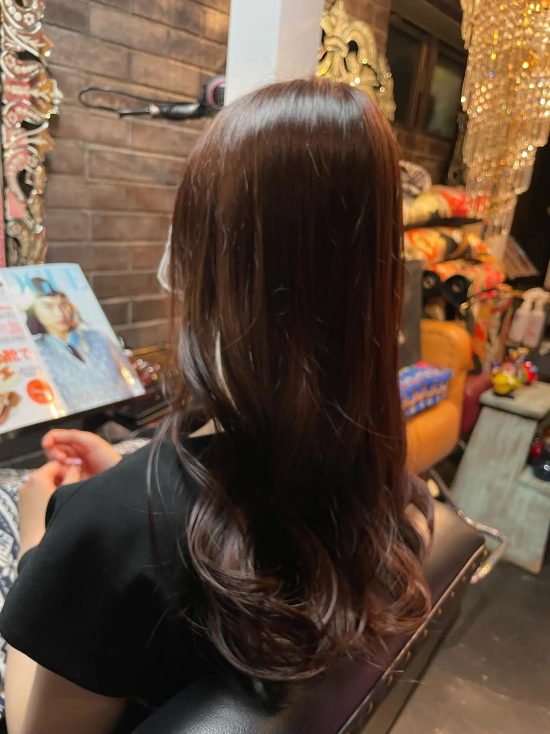 セミロング ヘアカラー アフィロス所属・五十嵐 舞のヘアスタイル