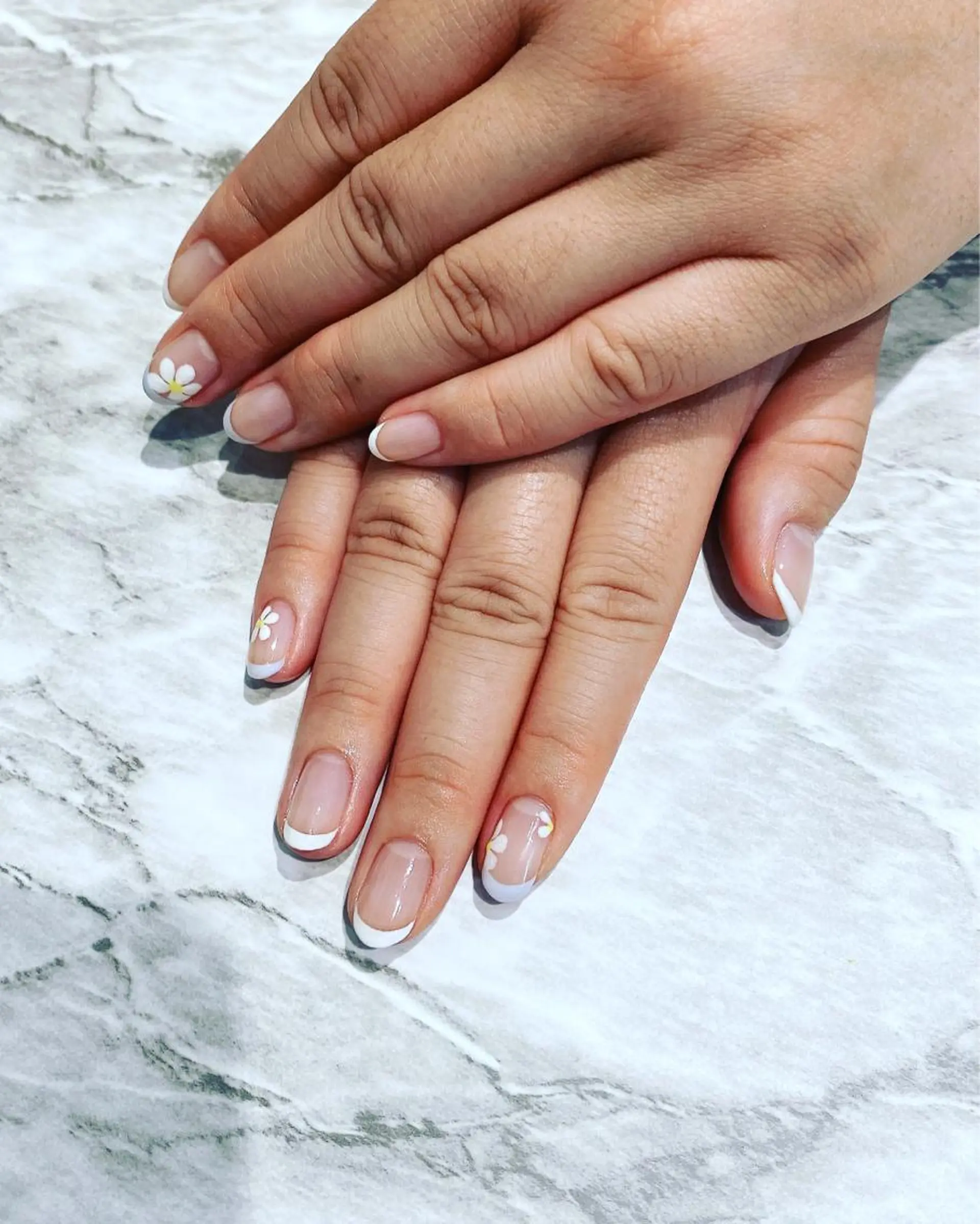 ネイル アートネイル フレンチネイル ハンドネイル フットネイル ハンドケア nail salon  AlgeTy所属・✴︎:.｡. MAKI.｡.:✴︎のネイルデザイン