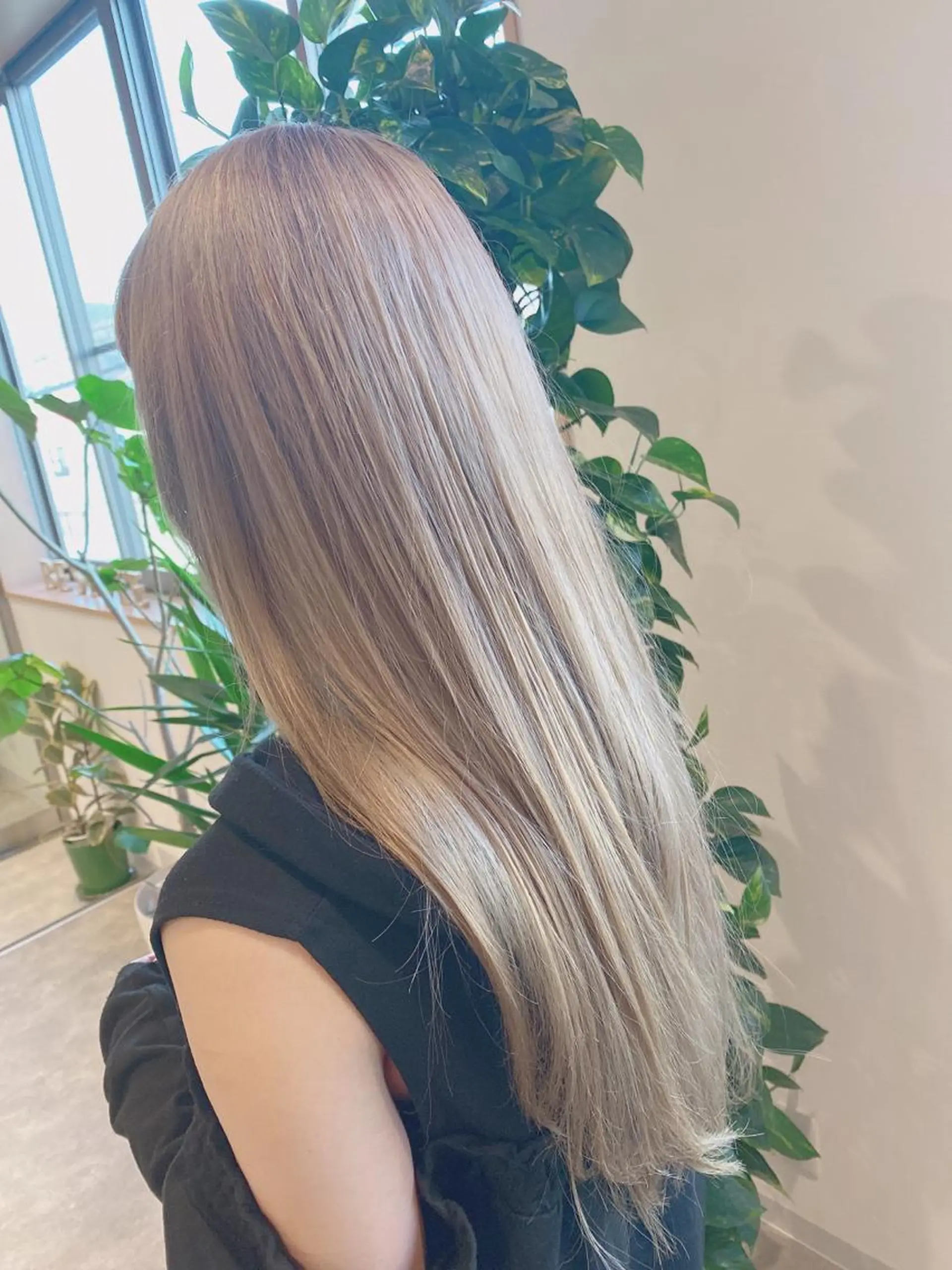 ロング ヘアカラー 松本 直也のヘアスタイル