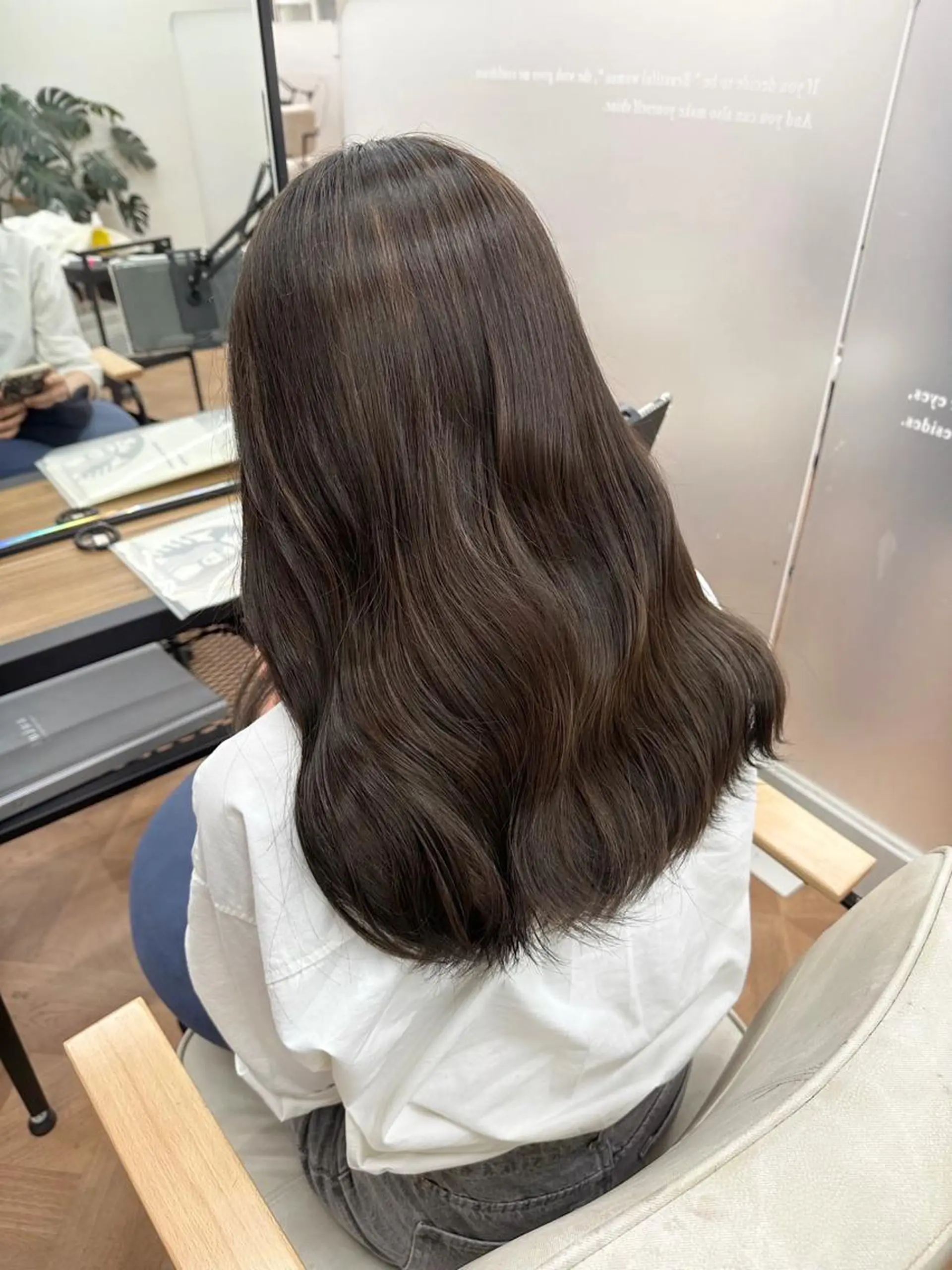 ロング カラー float 小阪店【フロート】所属・直井 愛蘭のヘアスタイル