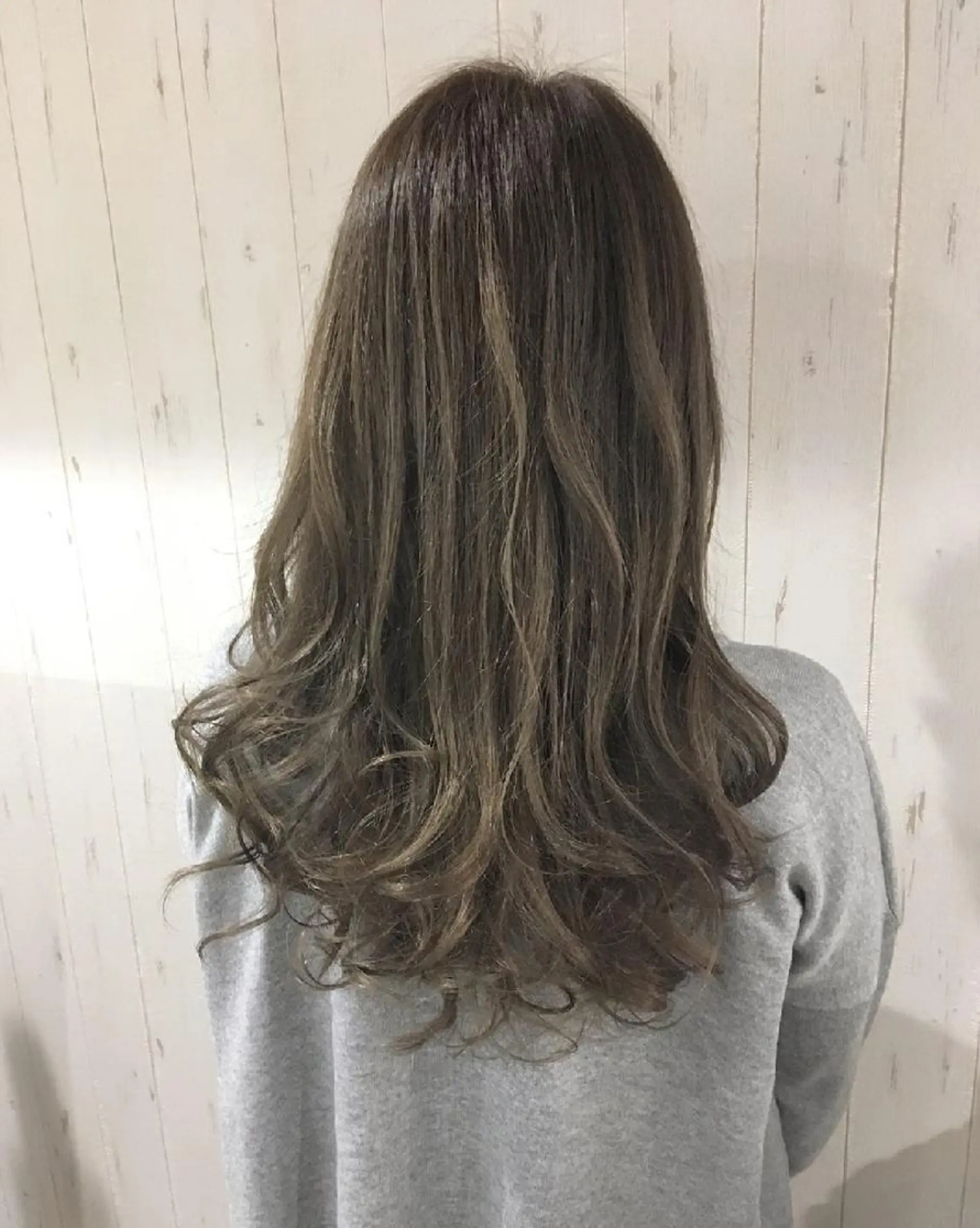 ロング カラー アッシュ 西川 敏夫のヘアスタイル