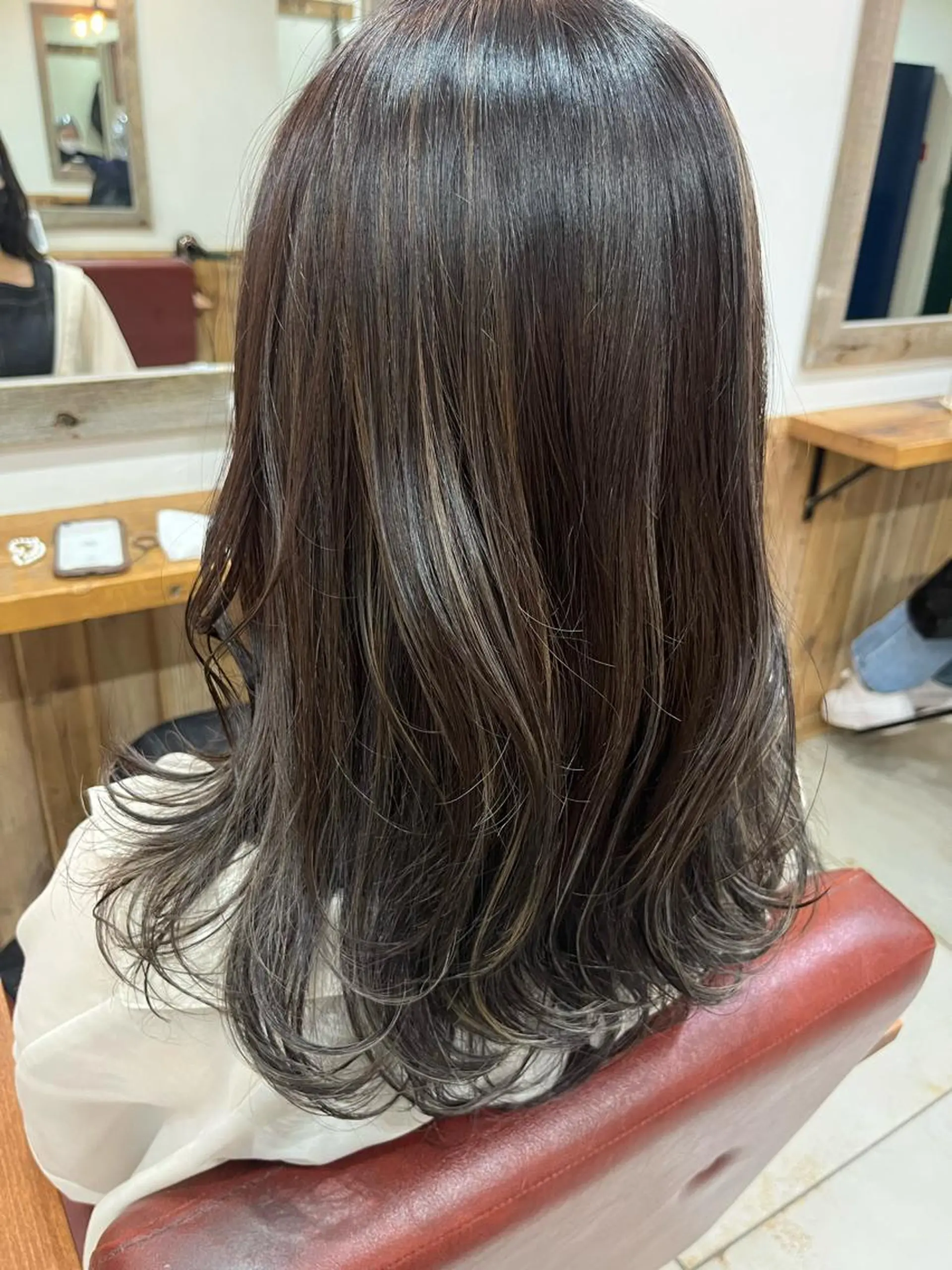 ミディアム カラー カット ヘアカラー トリートメント 🦋坂本 未結🦋のヘアスタイル