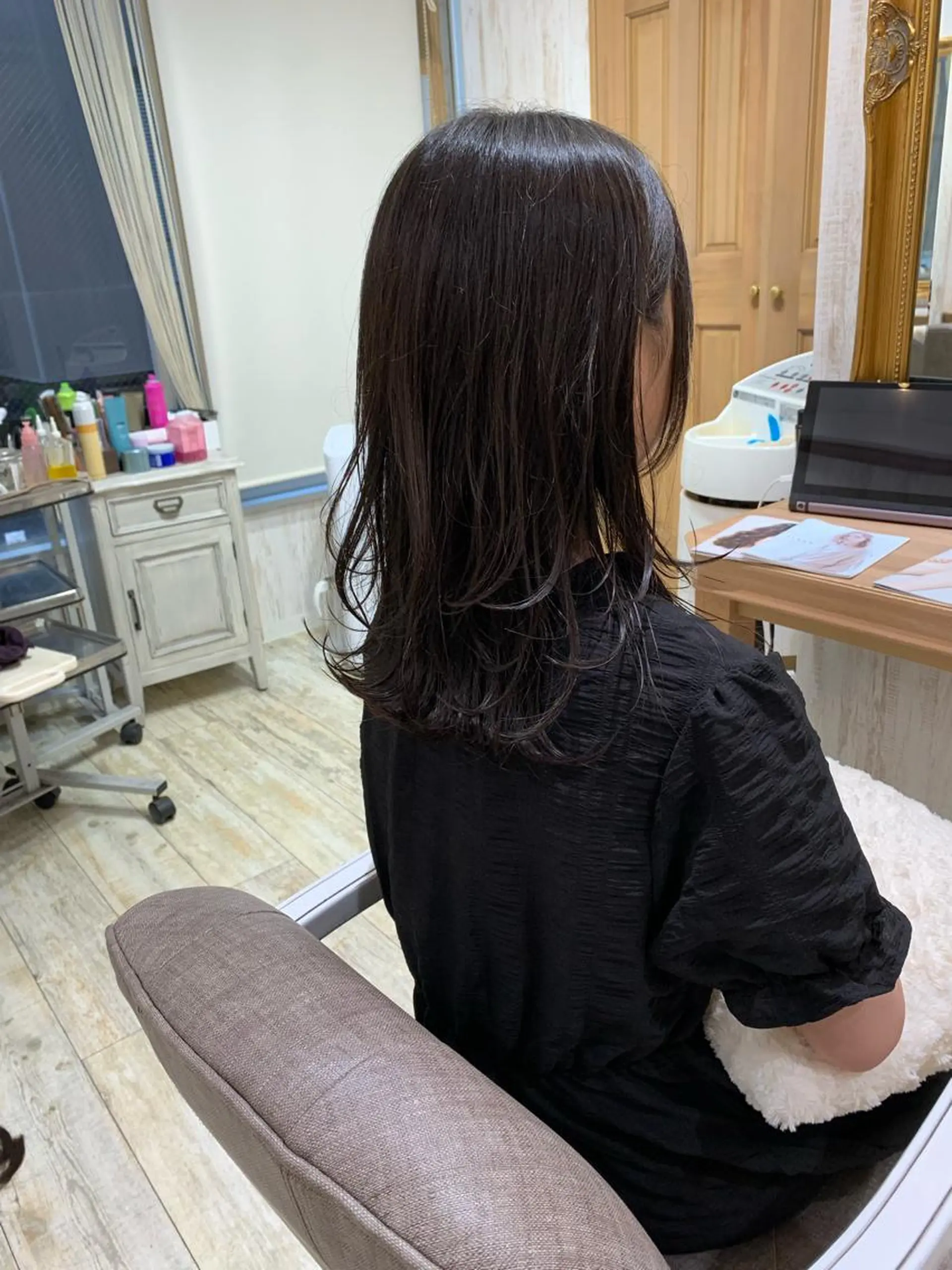 ミディアム おのだ あやなのヘアスタイル