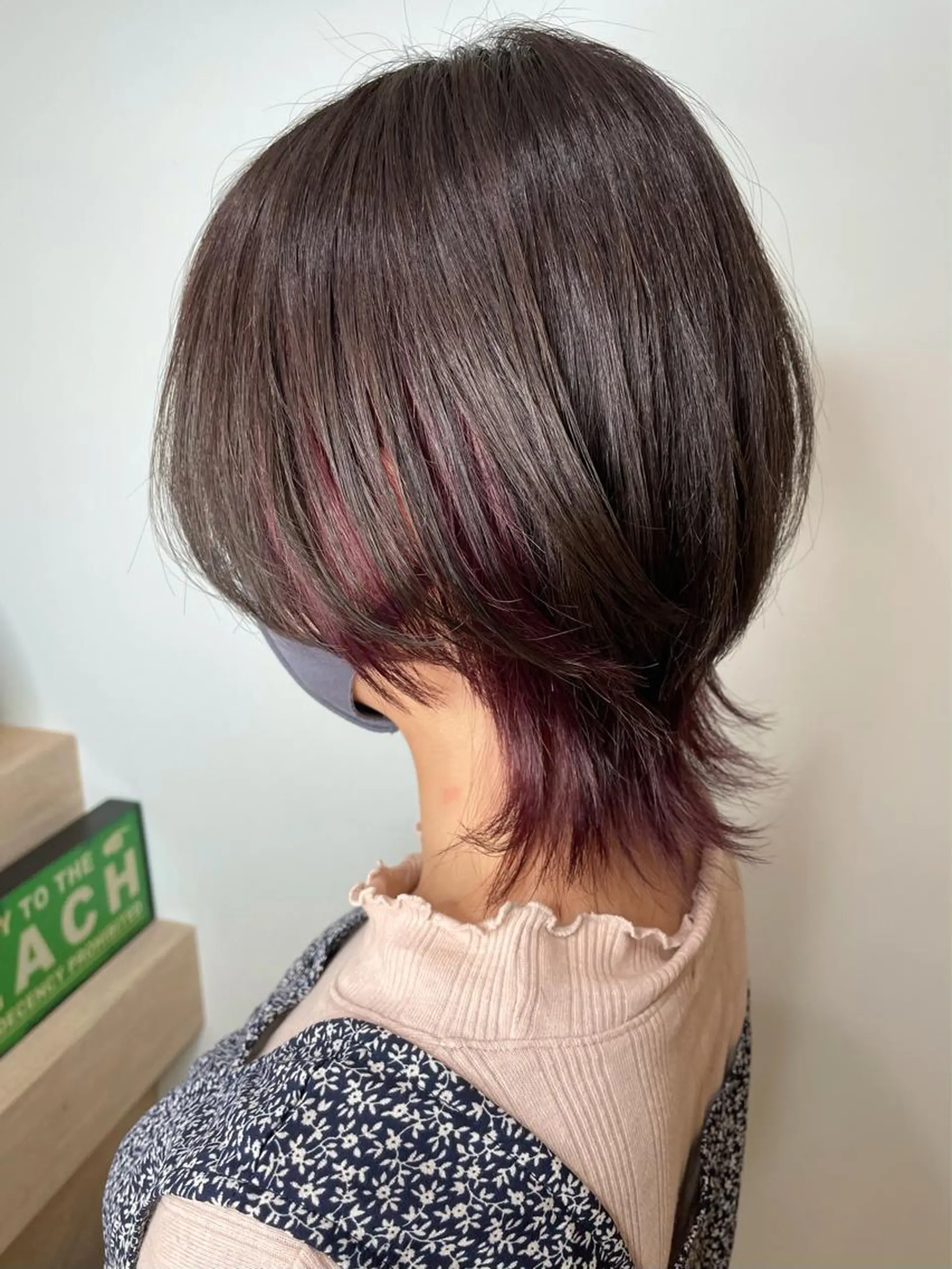 ショート カラー インナーカラー ピンクカラー 佐藤 魁人のヘアスタイル