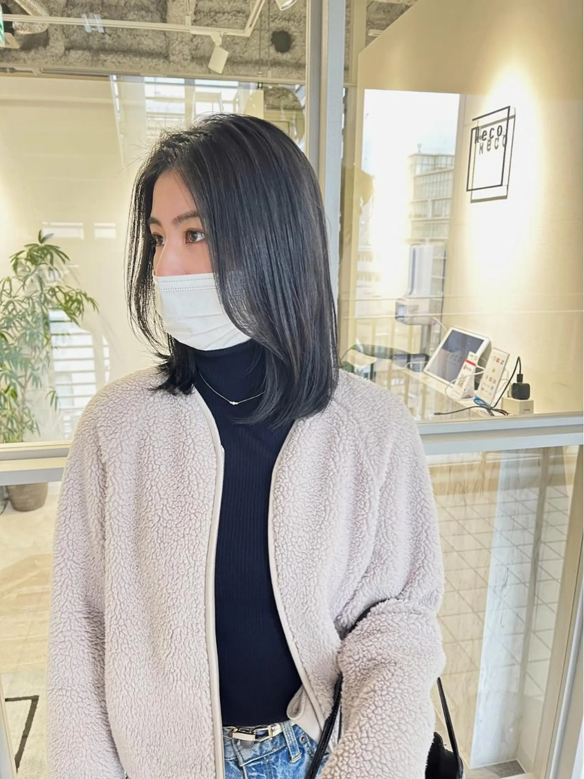 ミディアム カラー ヘアアレンジ アイブロウ umu.［韓国ヘア /レイヤーカット］のヘアスタイル