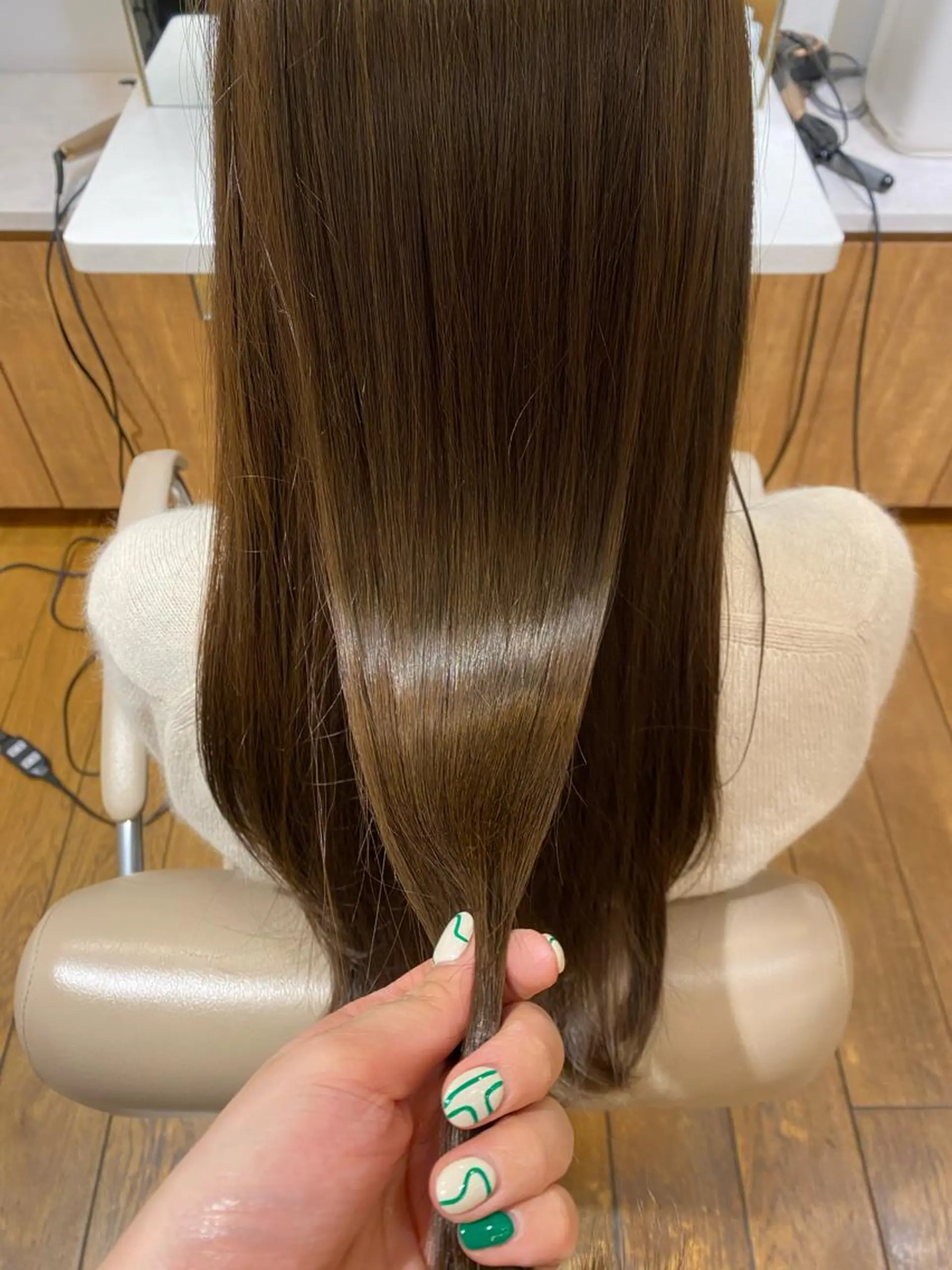 セミロング パーマ BEAUTRIUM 穂乃香のヘアスタイル