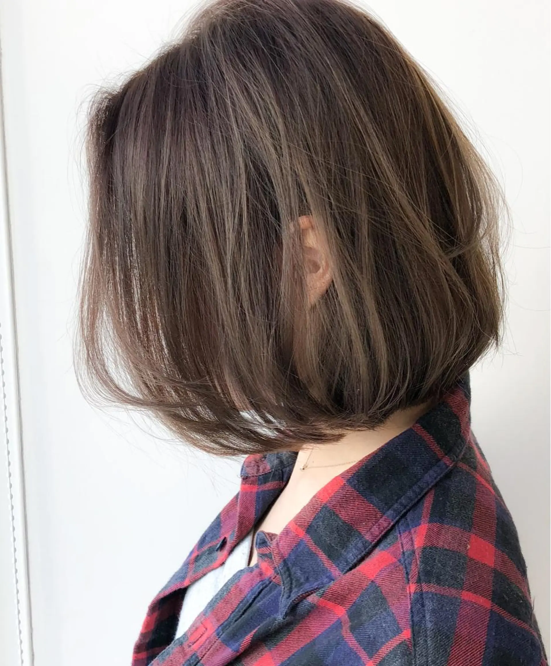 ショート カラー パーマ ヘアアレンジ メンズ アッシュ ベージュカラー ボブ 中山 天地のヘアスタイル