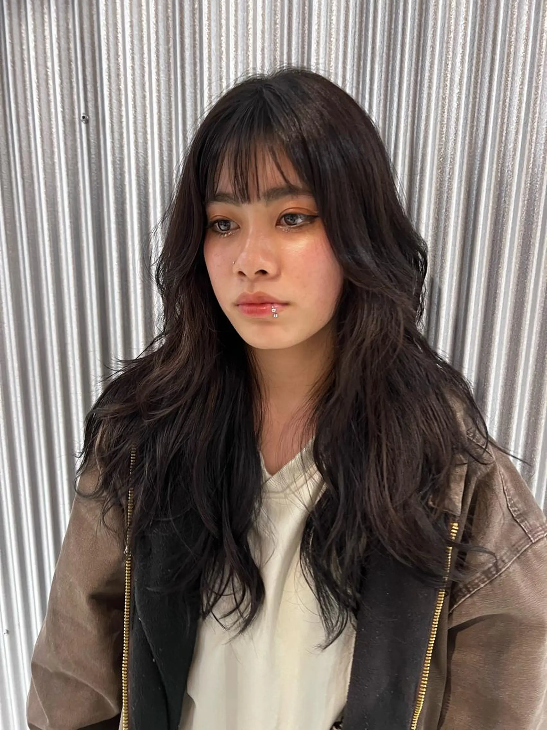ロング カット ally hairsalon所属・Emi .のヘアスタイル