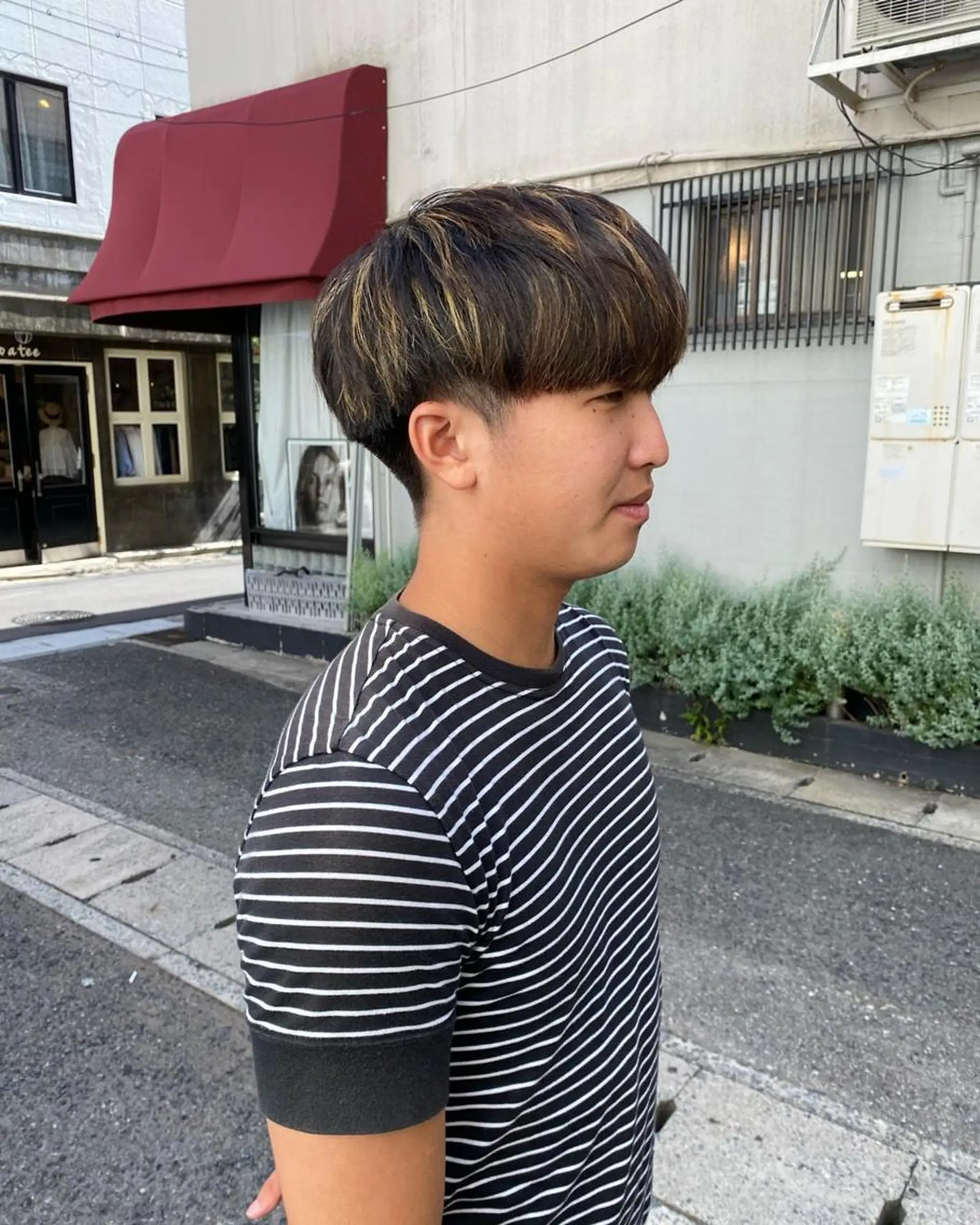 ミディアム カラー メッシュ カット 縮毛矯正 【阪急六甲 サロン ド ロイ】所属・メンズ特化 岸本 阪急六甲サロンドロイのヘアスタイル