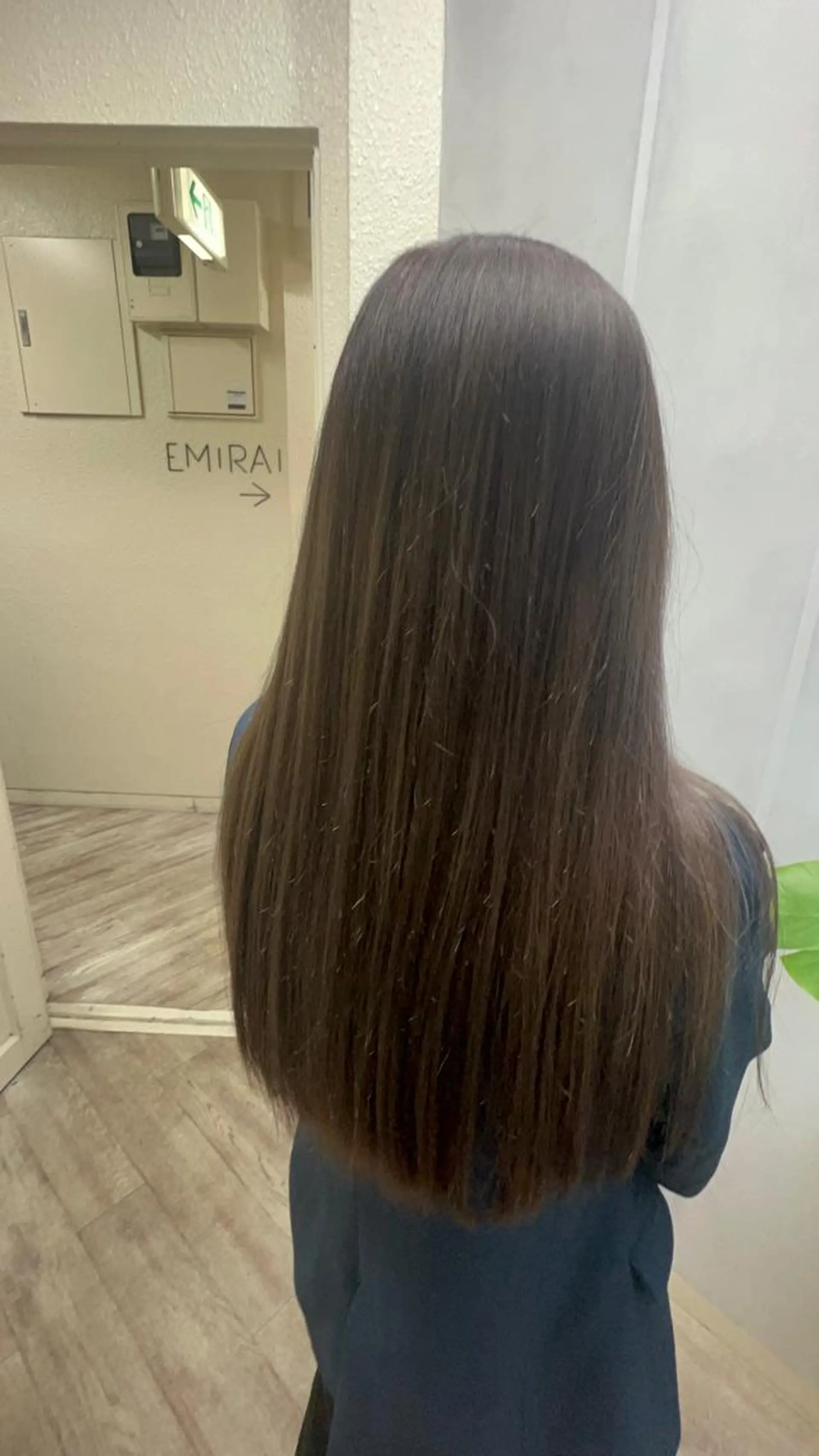 セミロング カラー グレージュ 外国人風カラー カット ヘアカラー トリートメント 🦋.*˚オタク美容 師アキバノノカ🦋のヘアスタイル