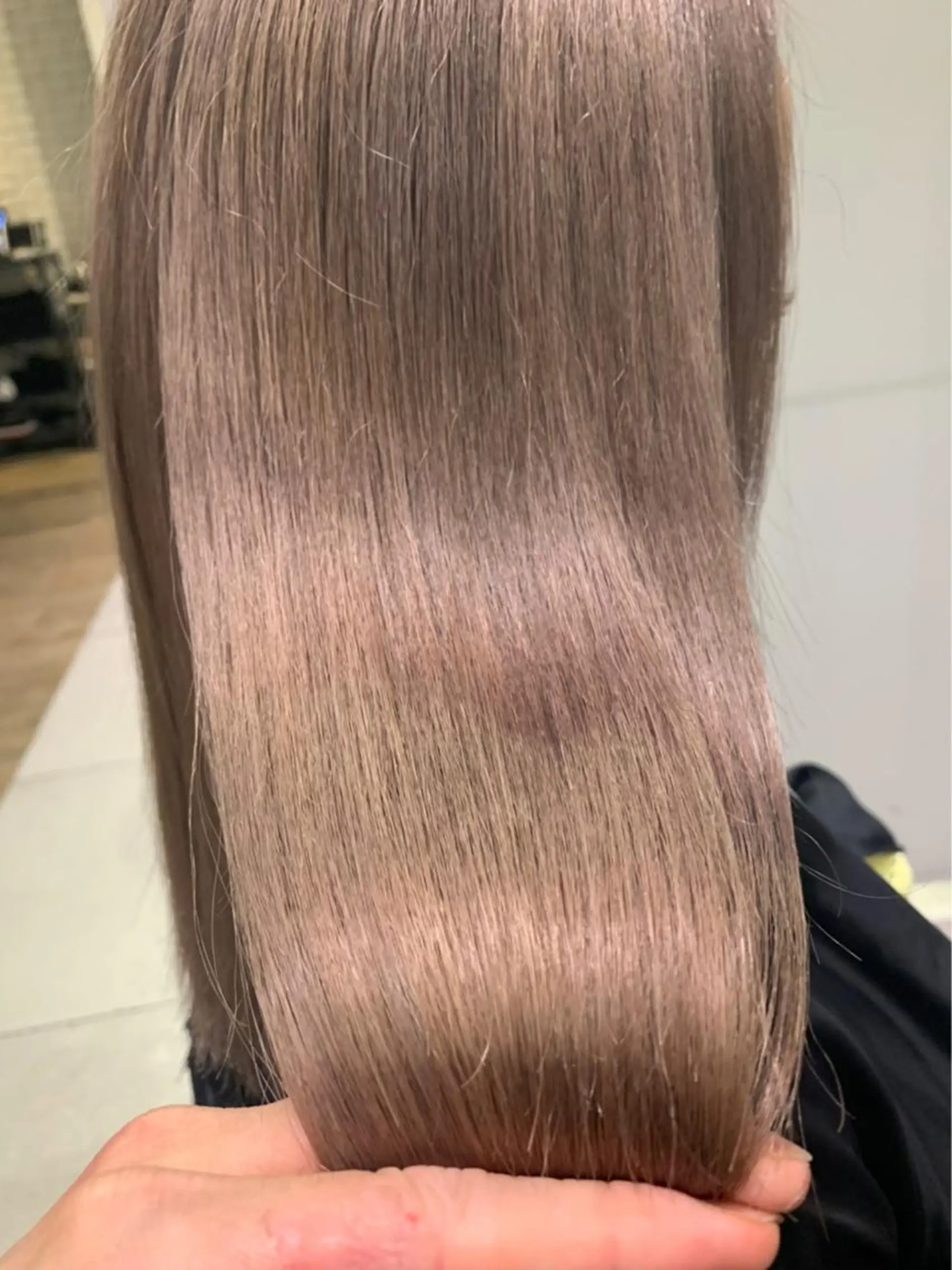 ミディアム カラー ベージュカラー トリートメント カット ヘアカラー ハイトーン✨ボブ✨ よしのりのヘアスタイル
