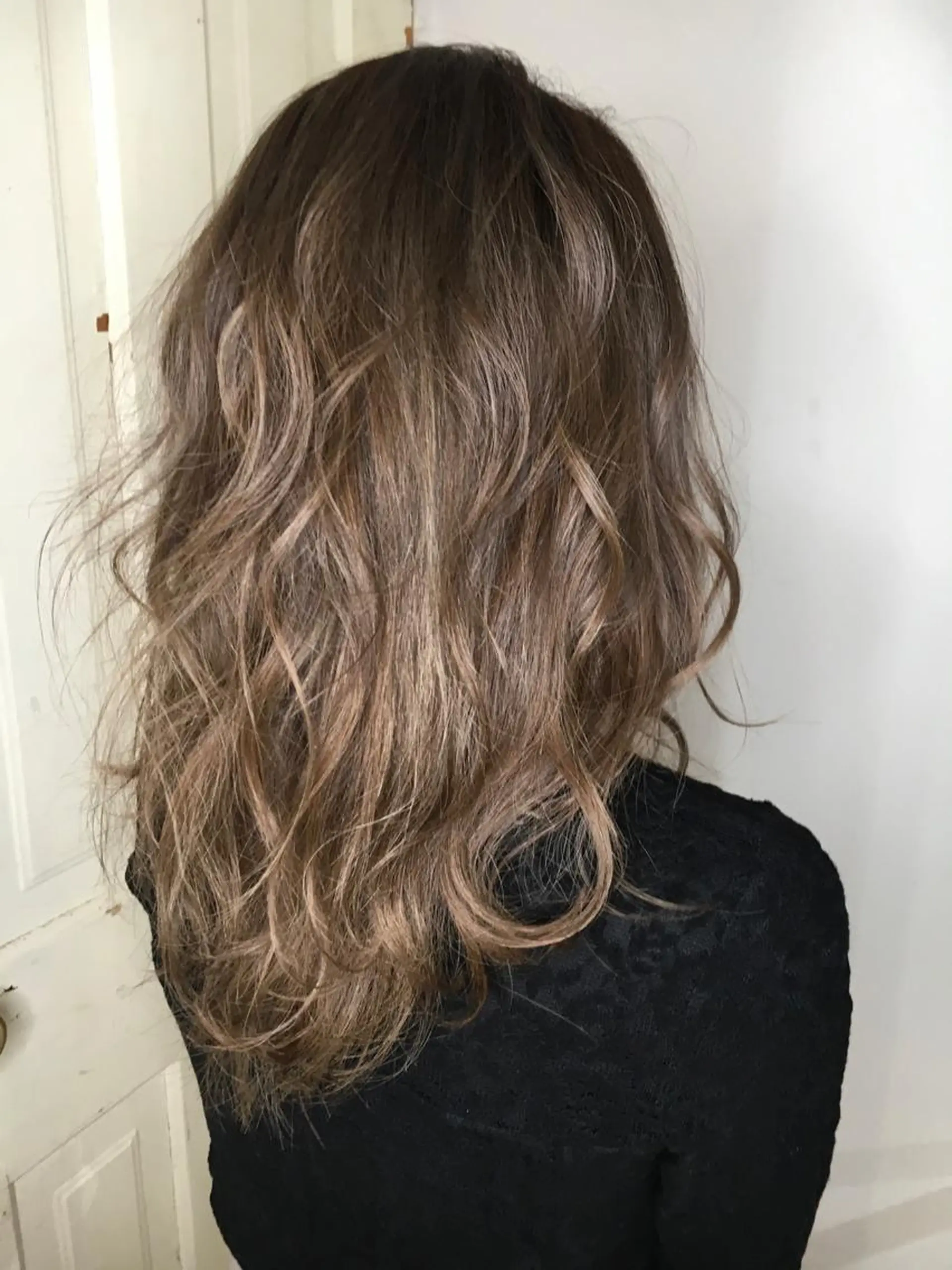 ロング カラー カラーワールドカンナヘアーメゾン所属・北出 沙也加のマツエク・マツパデザイン