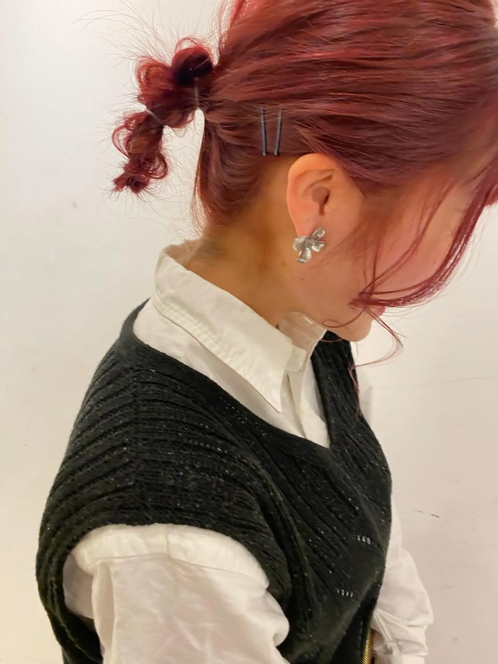 ミディアム カラー ヘアアレンジ レッドカラー 玉ねぎヘアー カット ヘアカラー トリートメント みやけ ひなのヘアスタイル