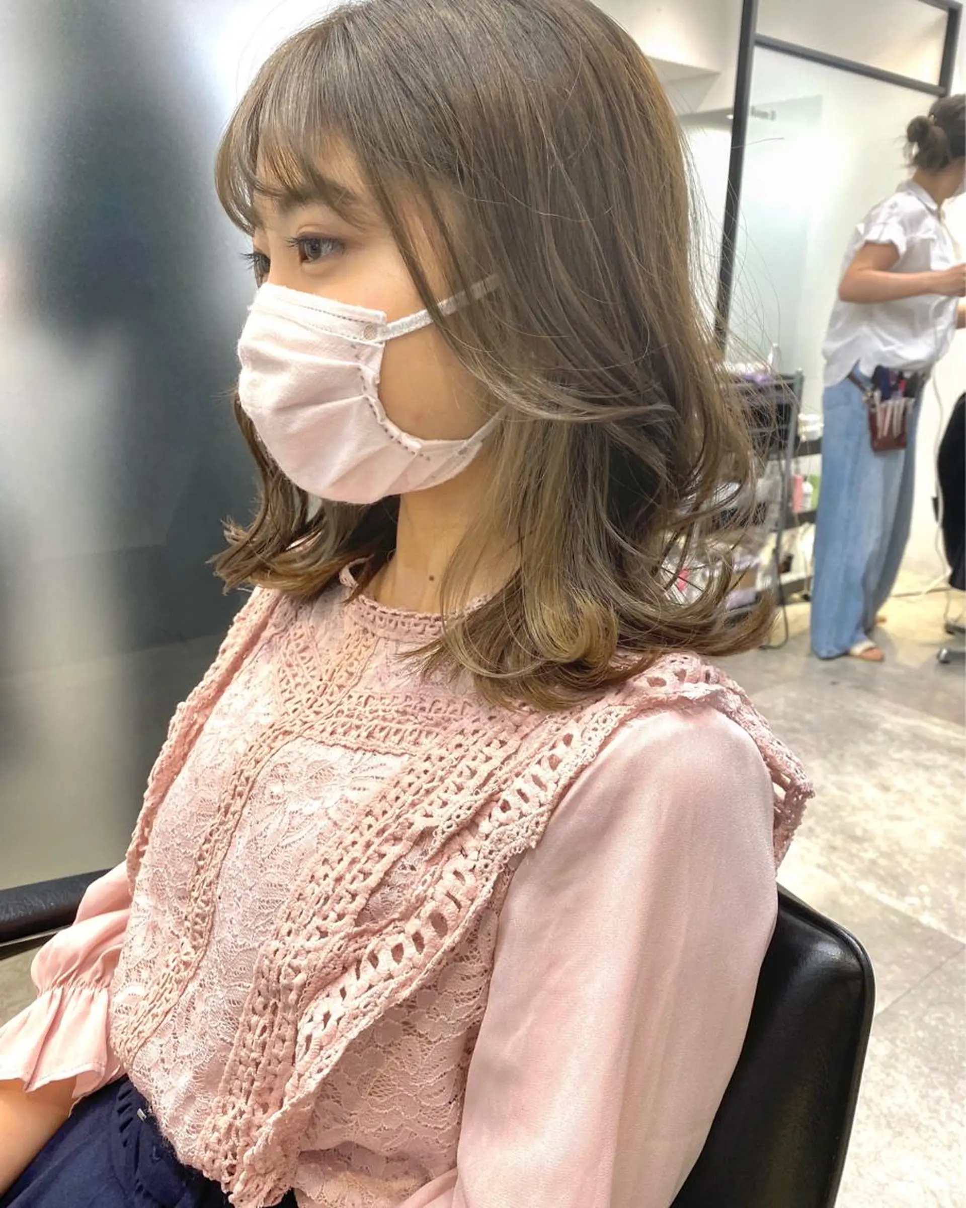 ミディアム カラー パーマ グレージュ インナーカラー オリーブグレージュ オリーブグレー レイヤーカット カット ヘアカラー トリートメント シェアサロン　salowin所属・✨ブリーチなし透明感 カラー🥇ユースケのヘアスタイル