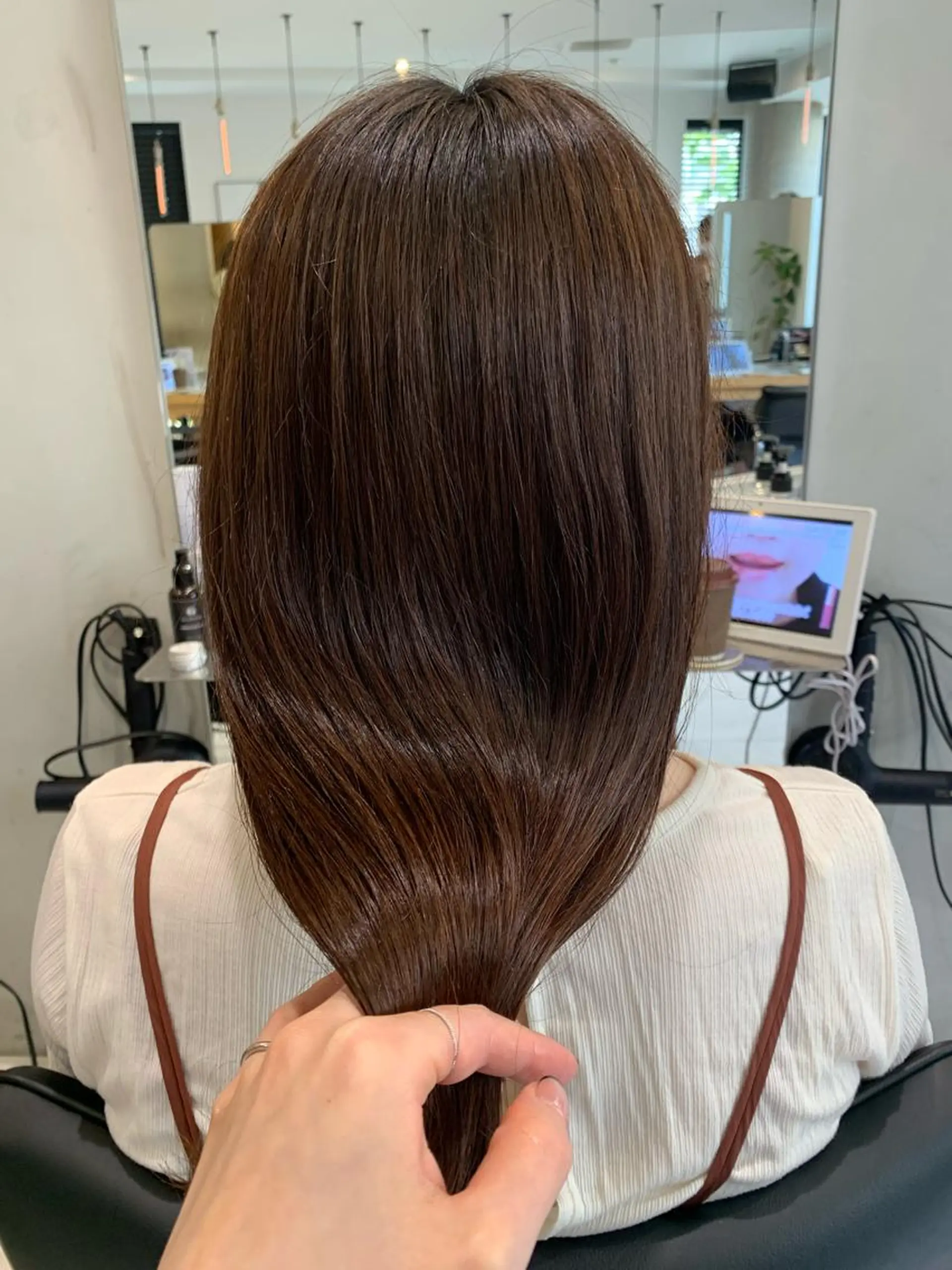 セミロング ラベンダー/レイヤー カット🤎mamiのヘアスタイル