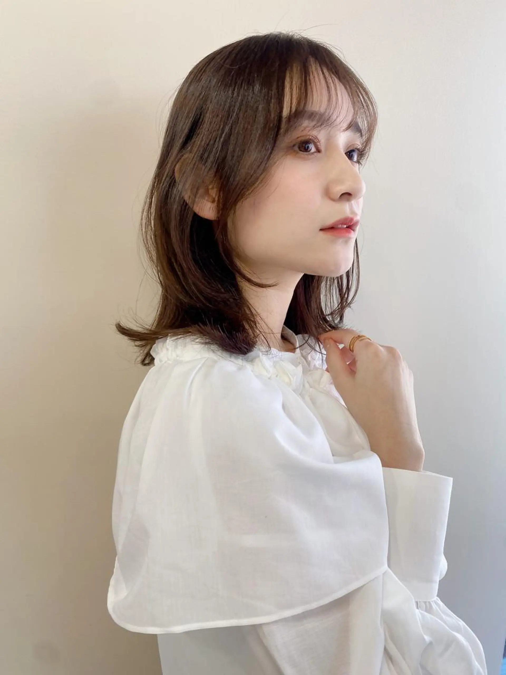 ミディアム 鎌倉 彩のヘアスタイル