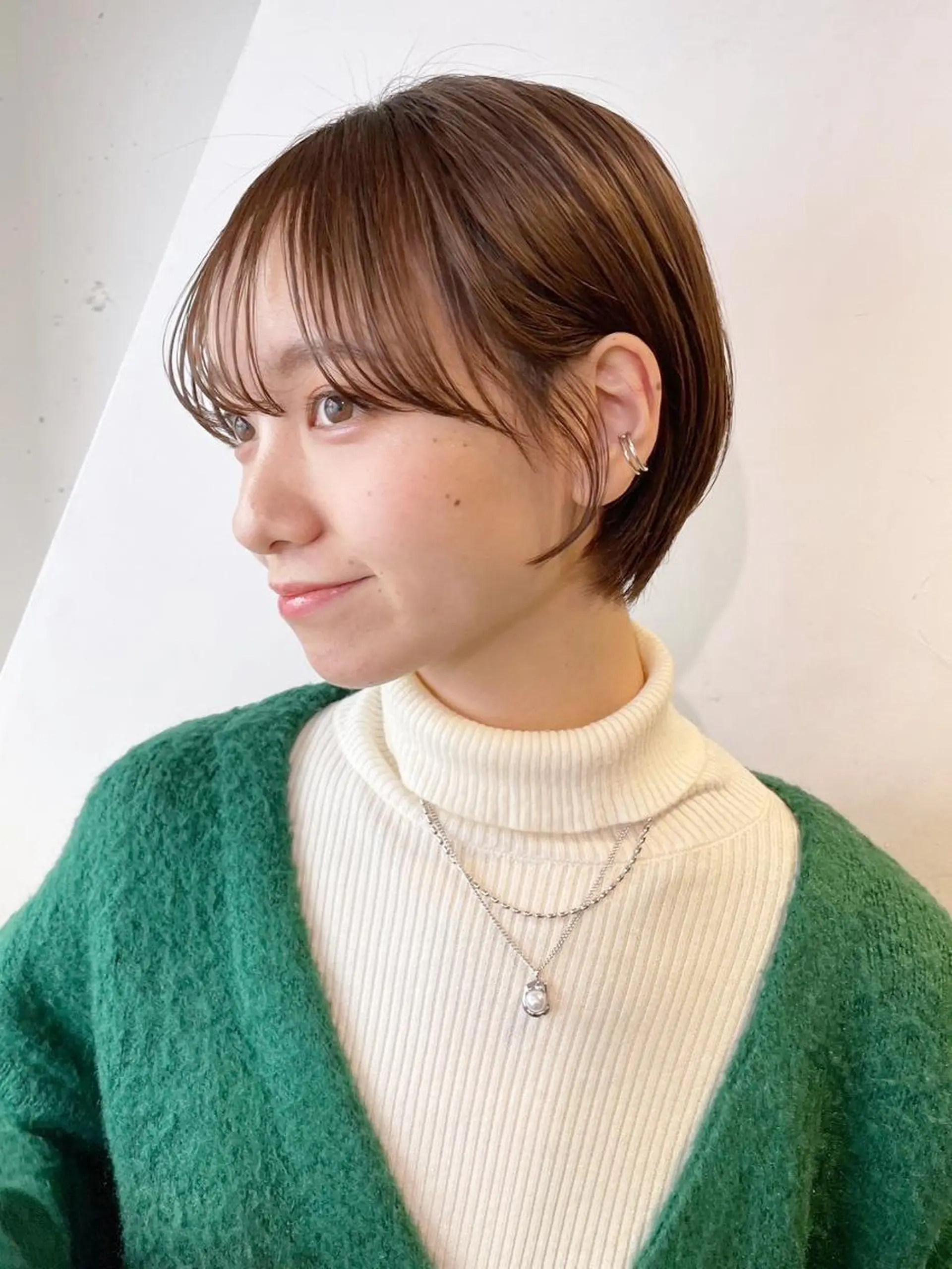 カラー ショート ベージュカラー くびれヘア レイヤーカット カット ヘアカラー トリートメント ITby ALBUM 北千住店のヘアスタイル