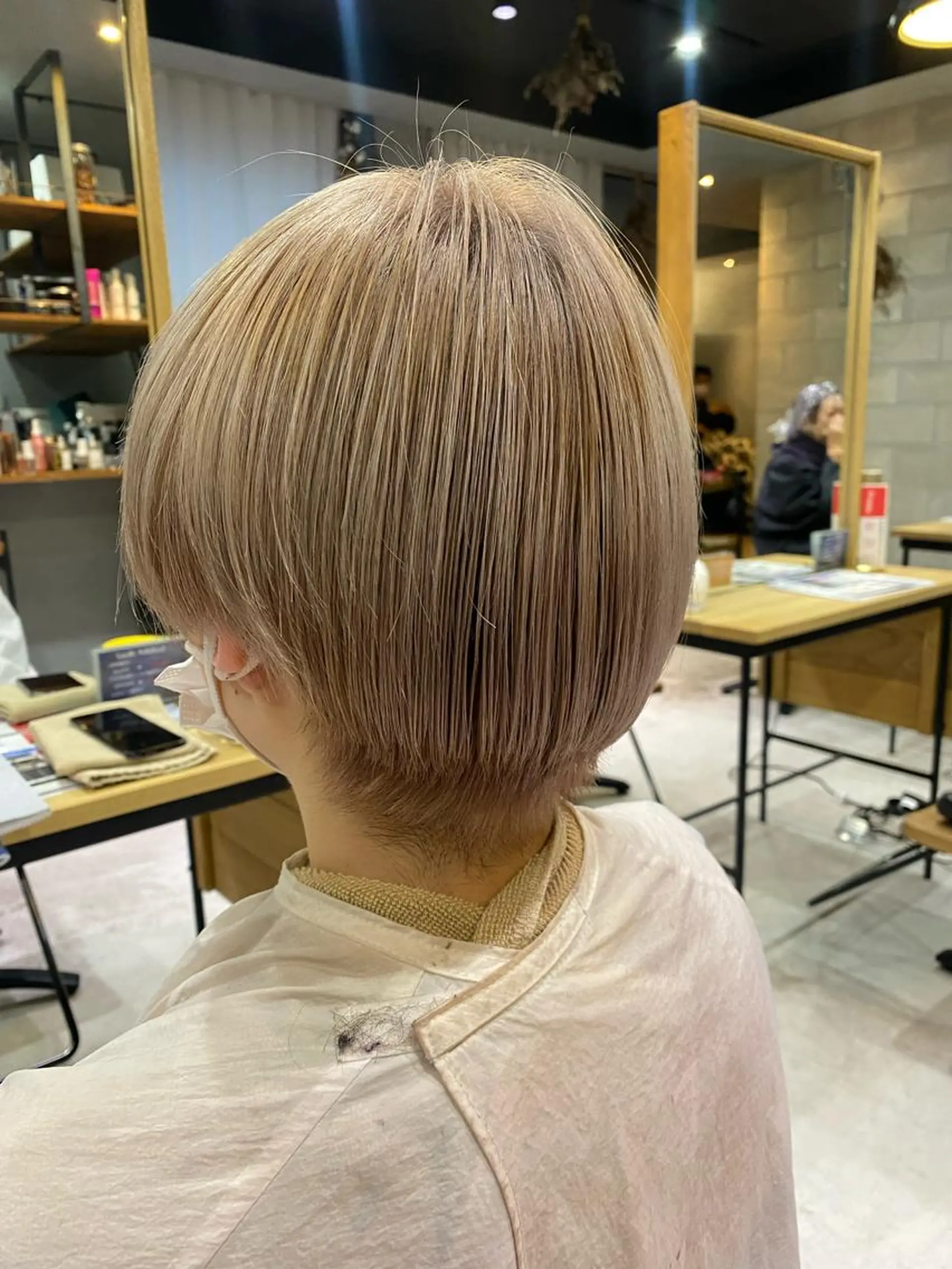 ショート 艶髪・透明感カラー・ 韓国ヘア・Yuriのヘアスタイル