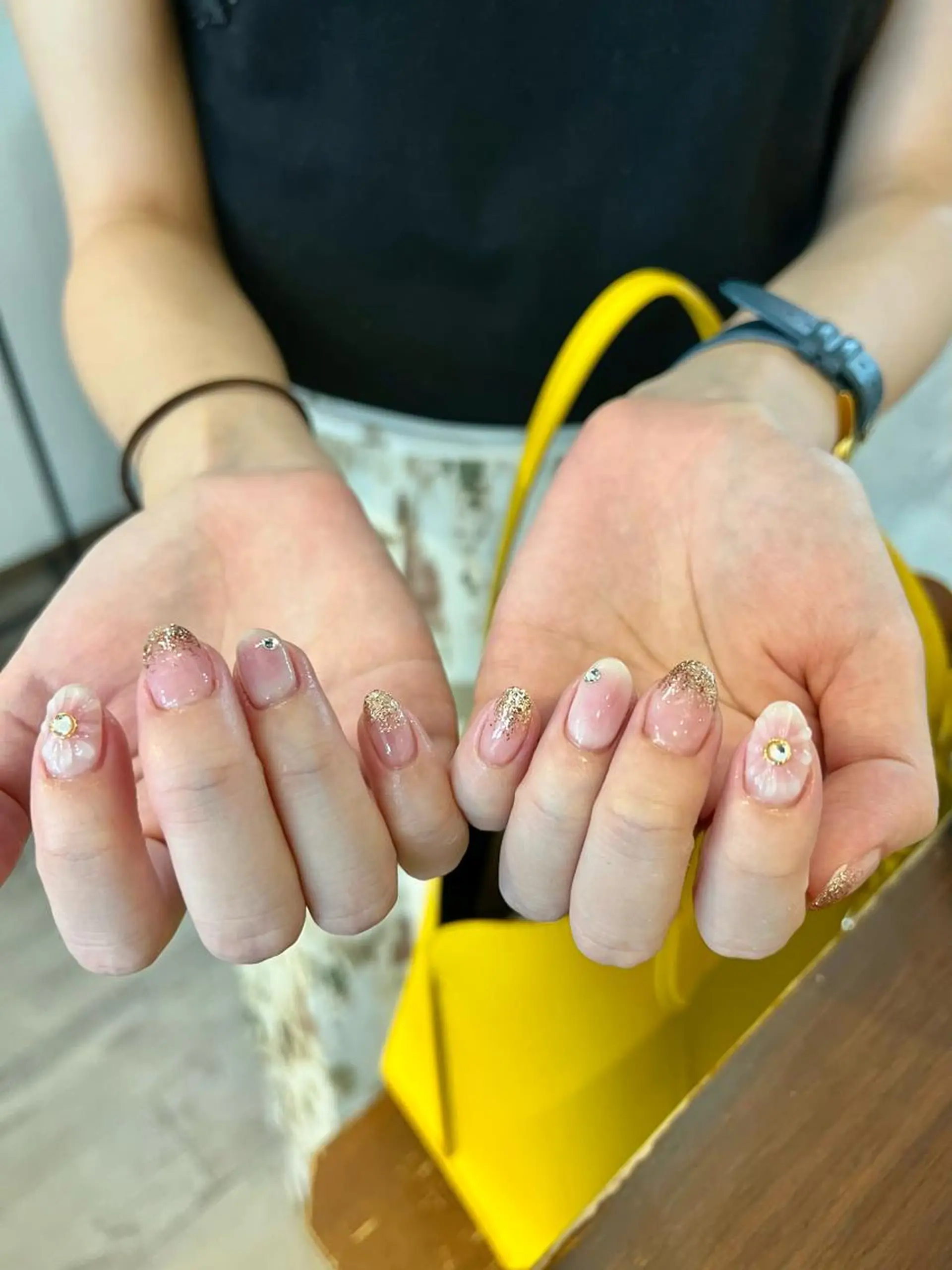 ネイル ハンドネイル 新井 風花のネイルデザイン