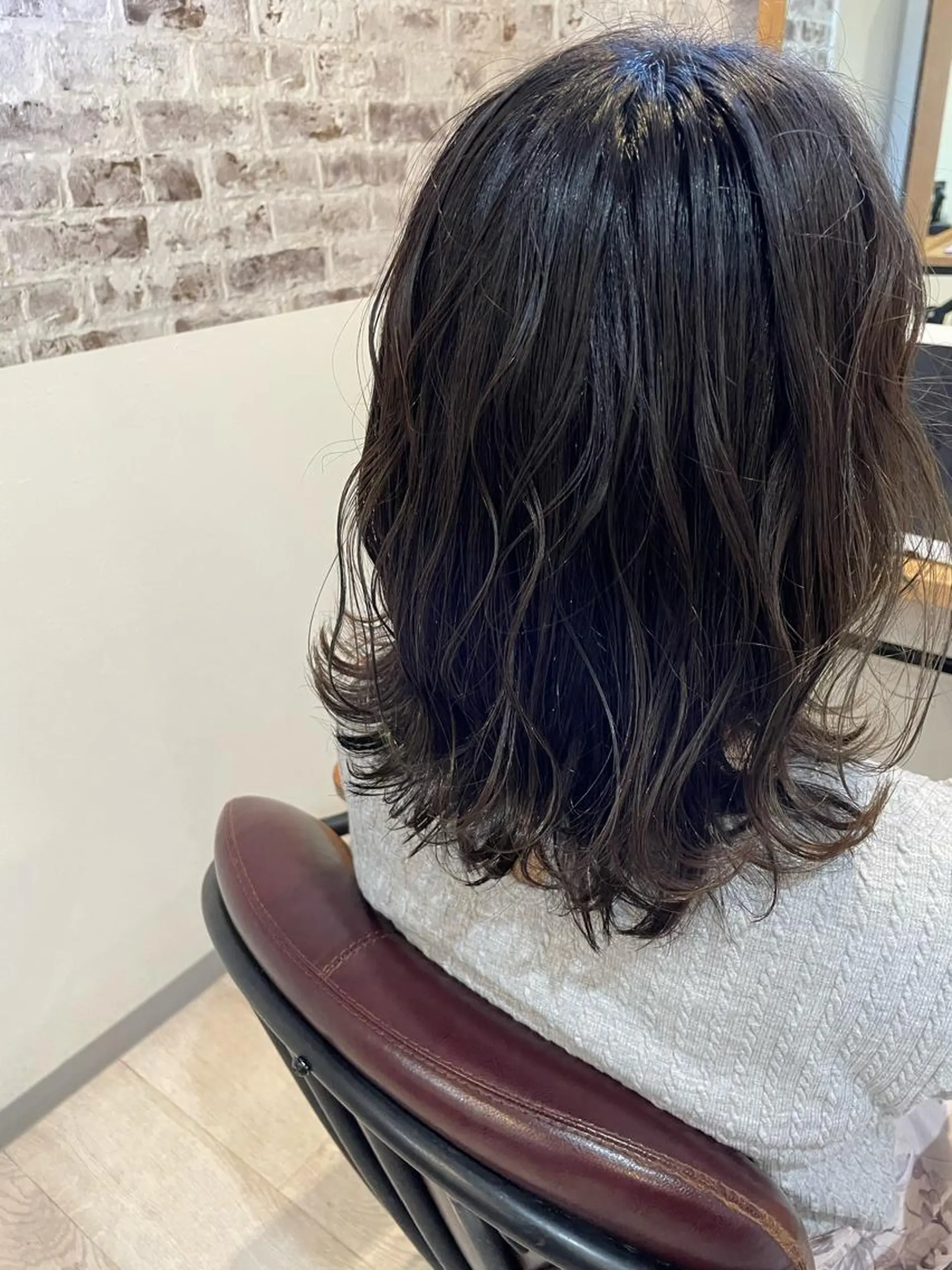 ミディアム カット ヘアカラー SoL所属・SoL ソルのヘアスタイル
