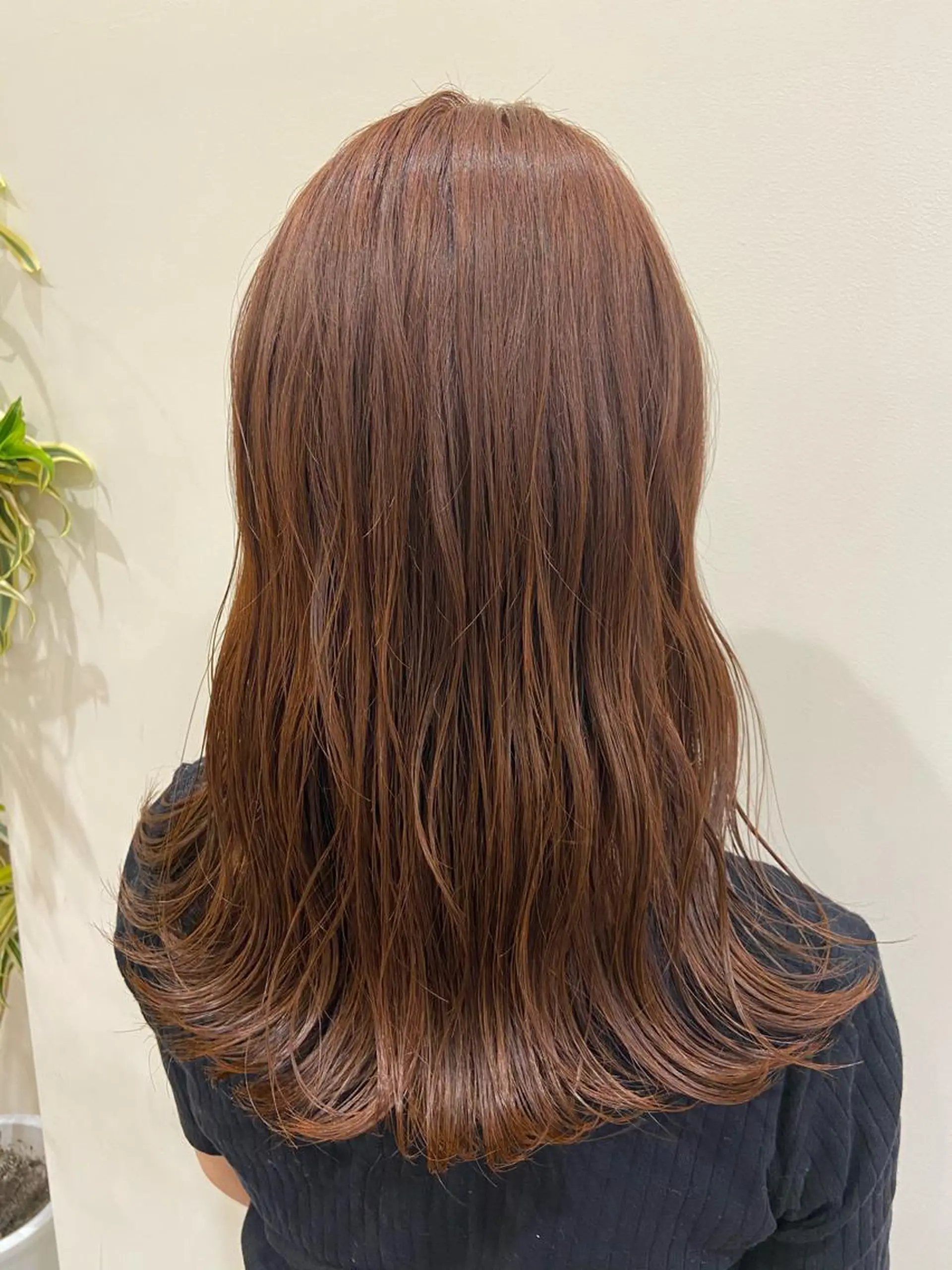 セミロング カラー オレンジ ヘアカラー トリートメント Amour なぐらのヘアスタイル