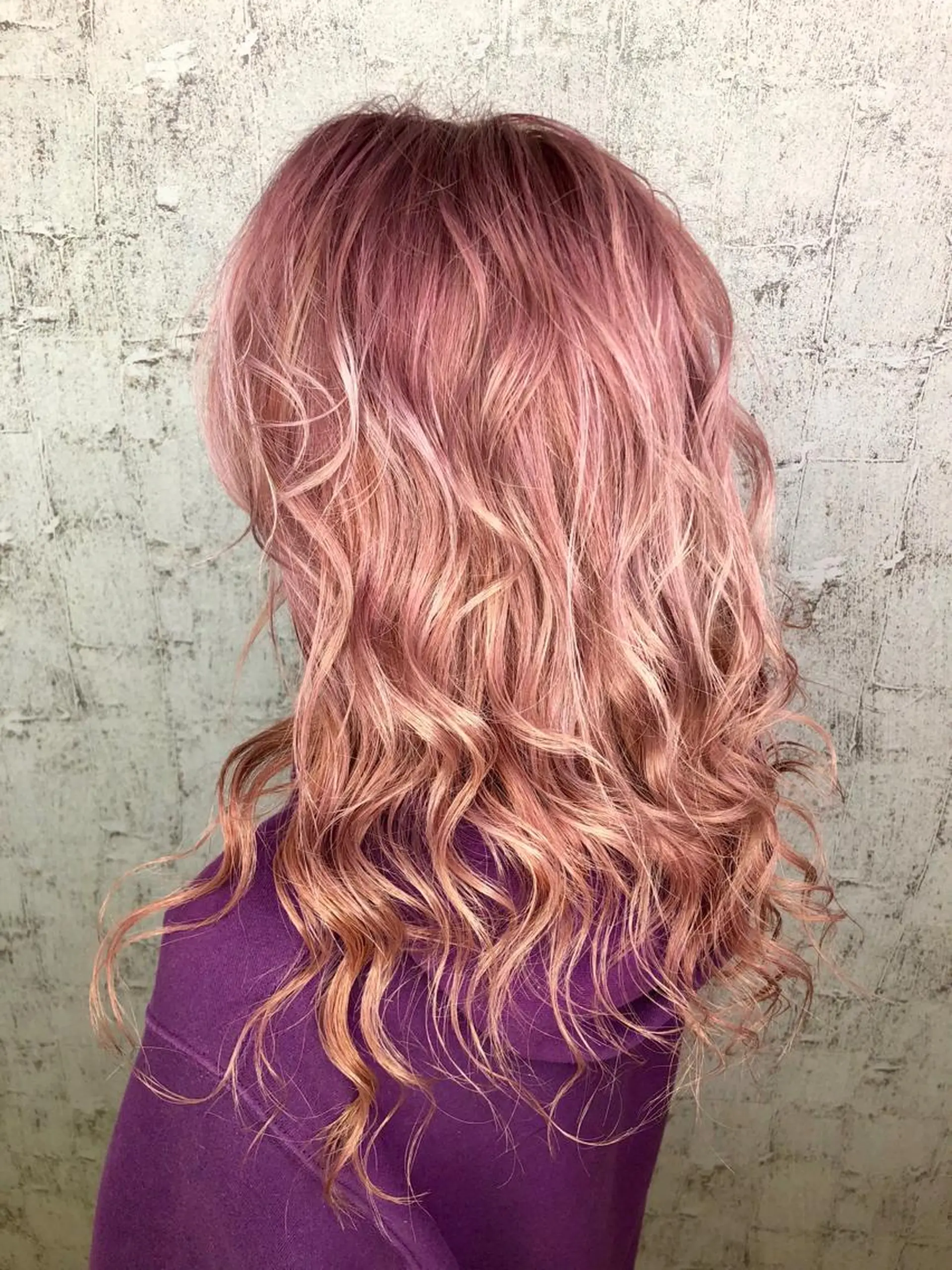 ロング カラー グラデーションカラー ピンクカラー ヘアカラー トリートメント 透明感カラー✨ツヤ髪 廣畑昌志のヘアスタイル