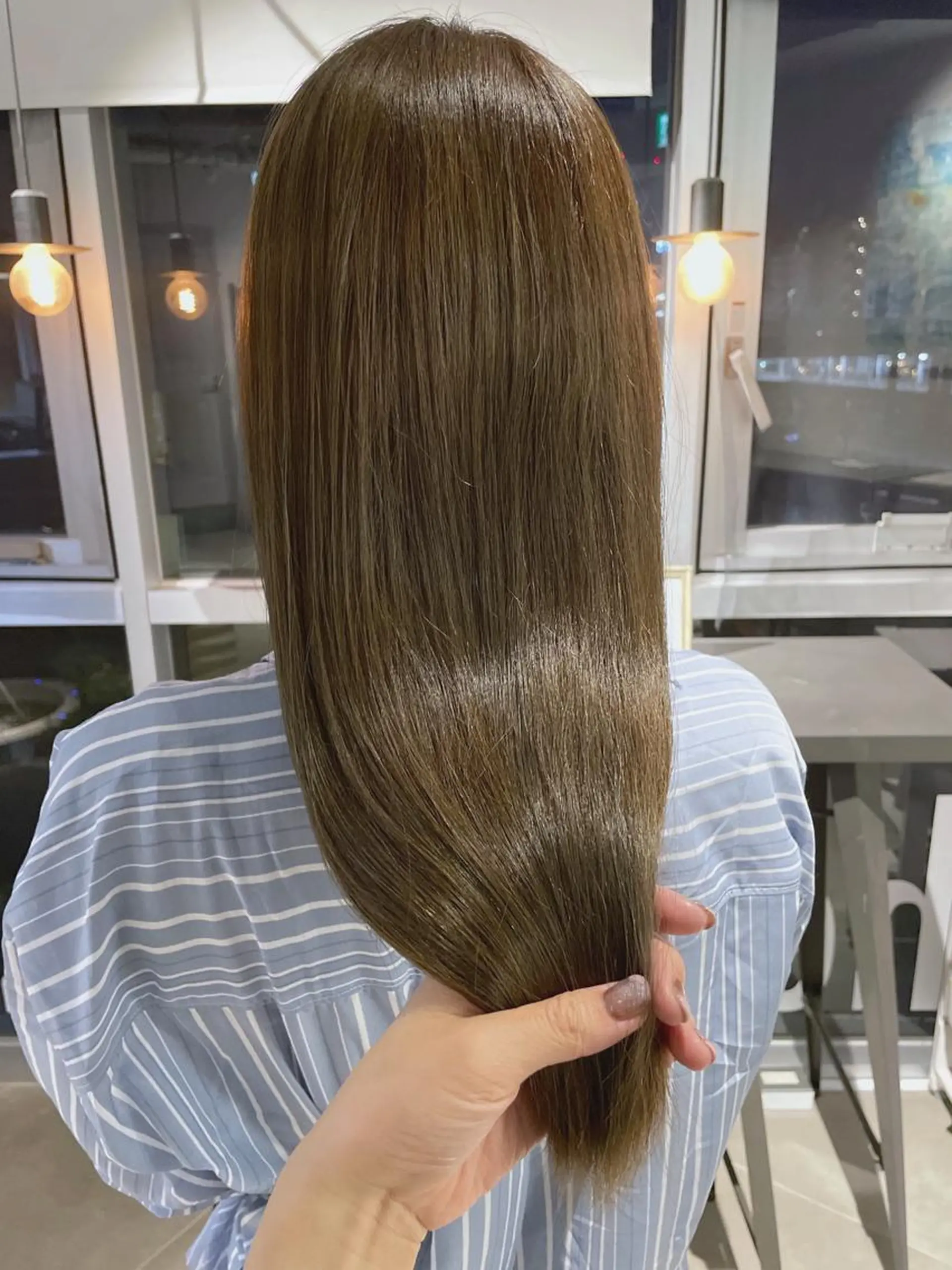 ロング カラー ベージュカラー イルミナカラー オリーブベージュ レイヤー/髪質改善カ ラ-🤍津田奈々美‎のヘアスタイル