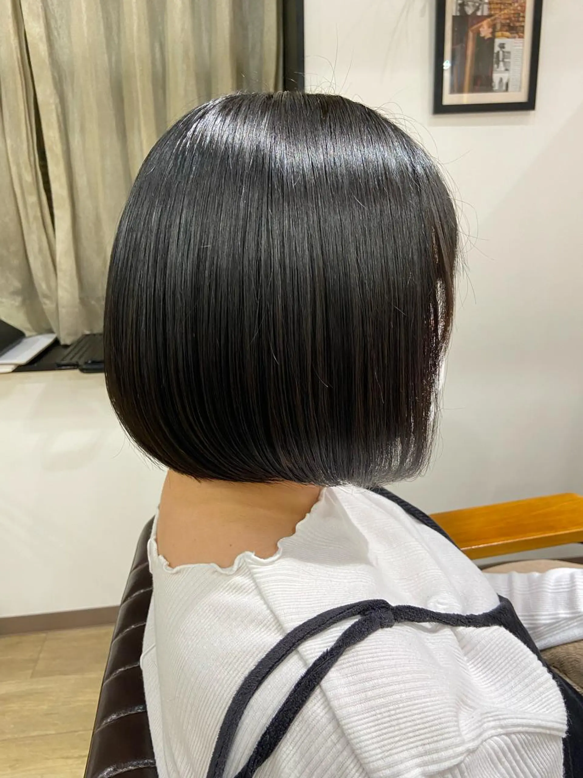 ショート 前下がりボブ ボブ lico hair&relaxation所属・lico 栁 詩音のマツエク・マツパデザイン