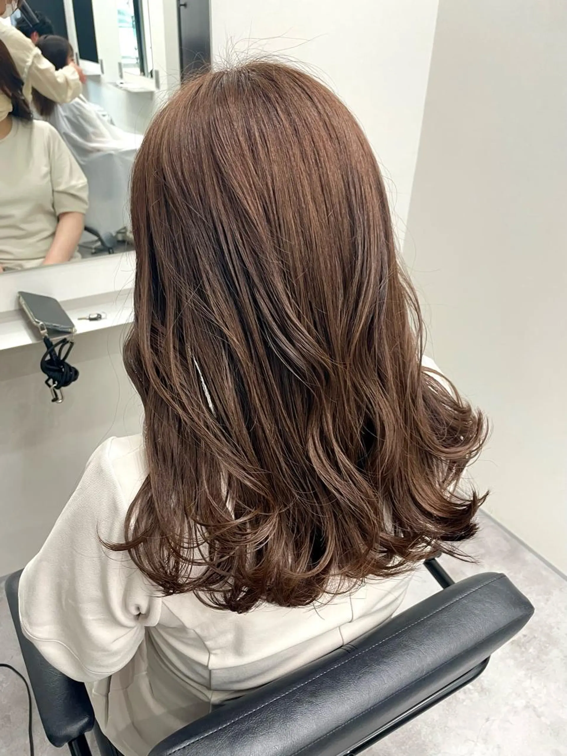 セミロング 韓国ヘア/レイヤー 🇰🇷/艶髪/長橋のヘアスタイル