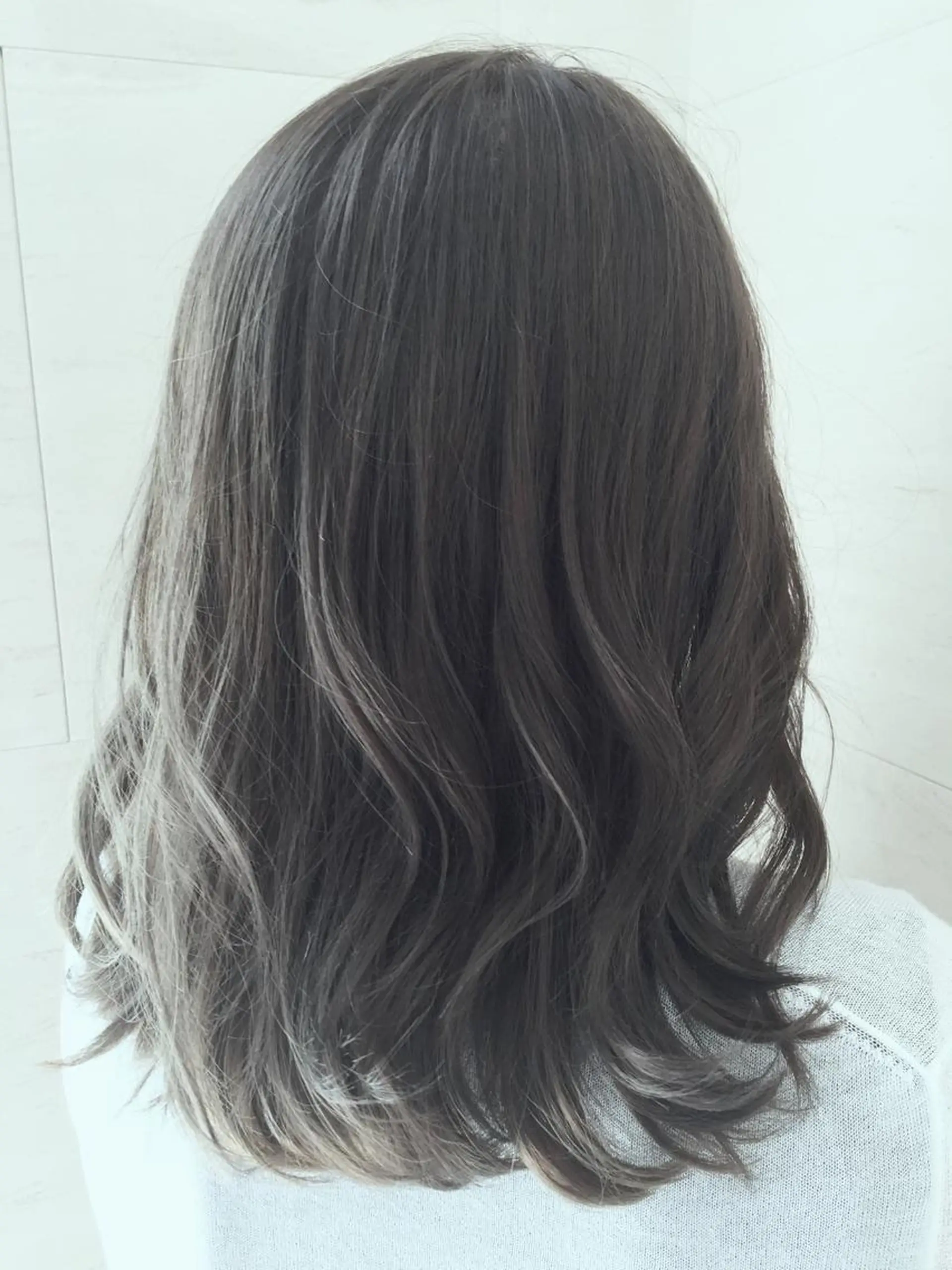 ミディアム カラー イルミナカラー Lee枚方所属・今里 弘樹のヘアスタイル