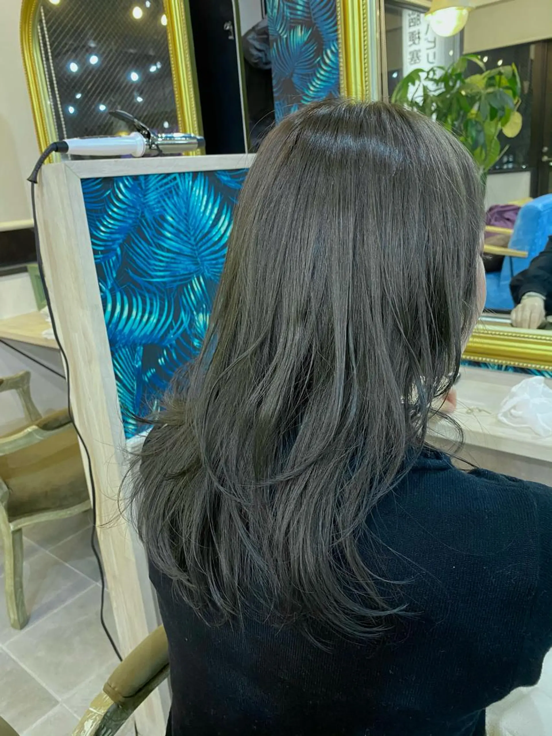 セミロング ウルフカット カット ヘアカラー SHIAN立川 及川望のヘアスタイル