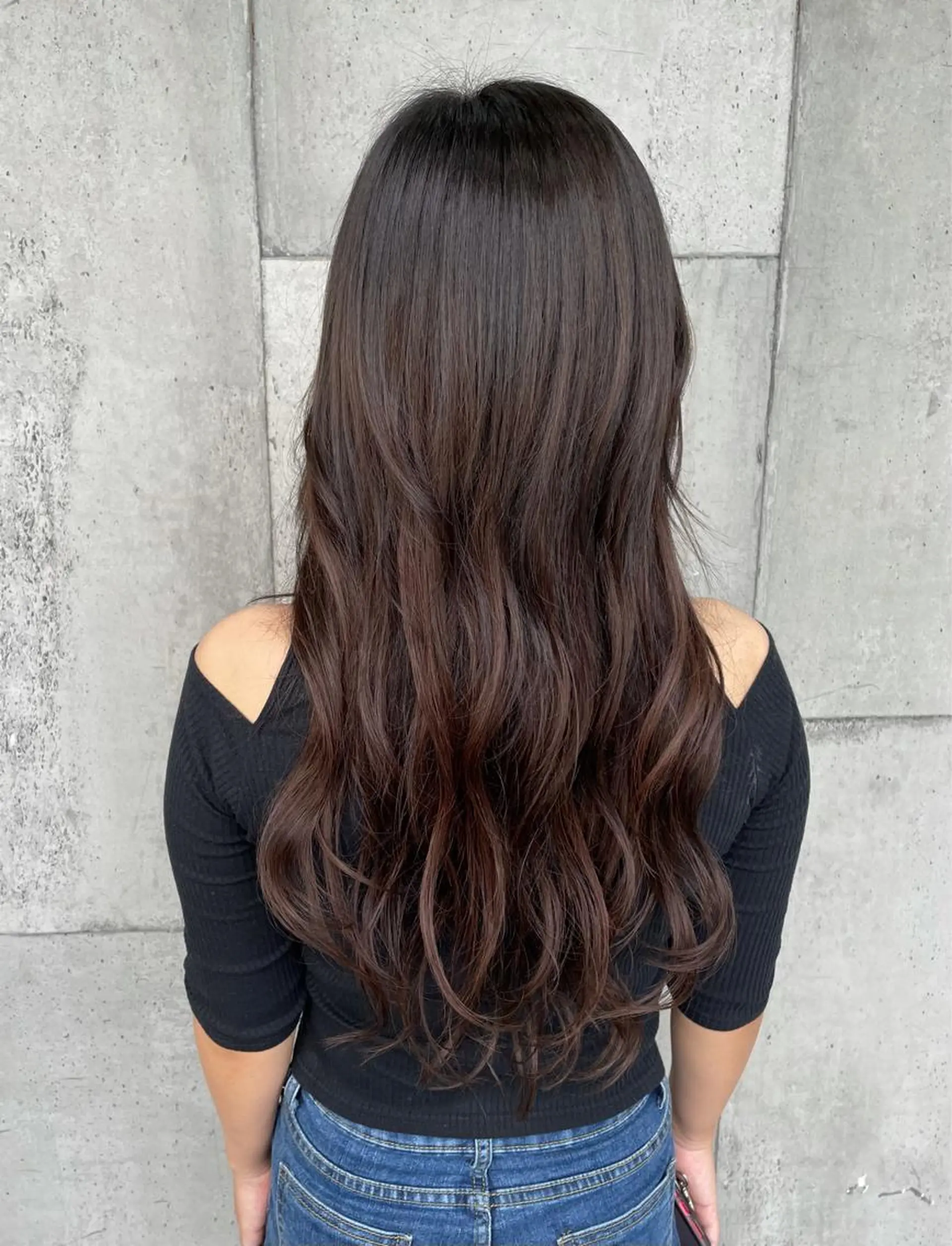 ロング 大内 志穂のヘアスタイル