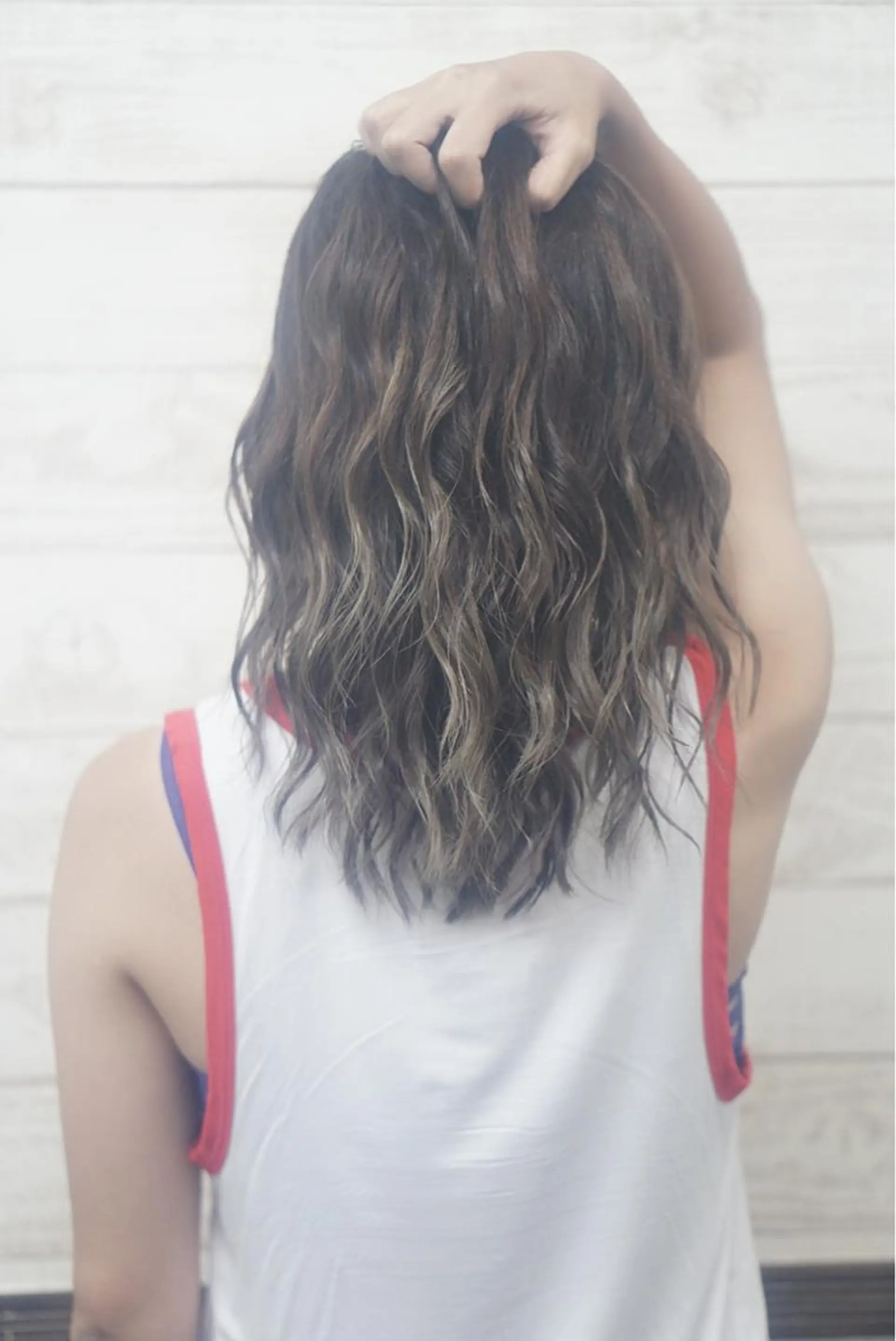 セミロング カラー ヘアアレンジ アッシュ アッシュグレー アッシュグレージュ グレージュ 外国人風カラー 枝毛カット＆髪質改善 満足NO.1岡しゃんのヘアスタイル
