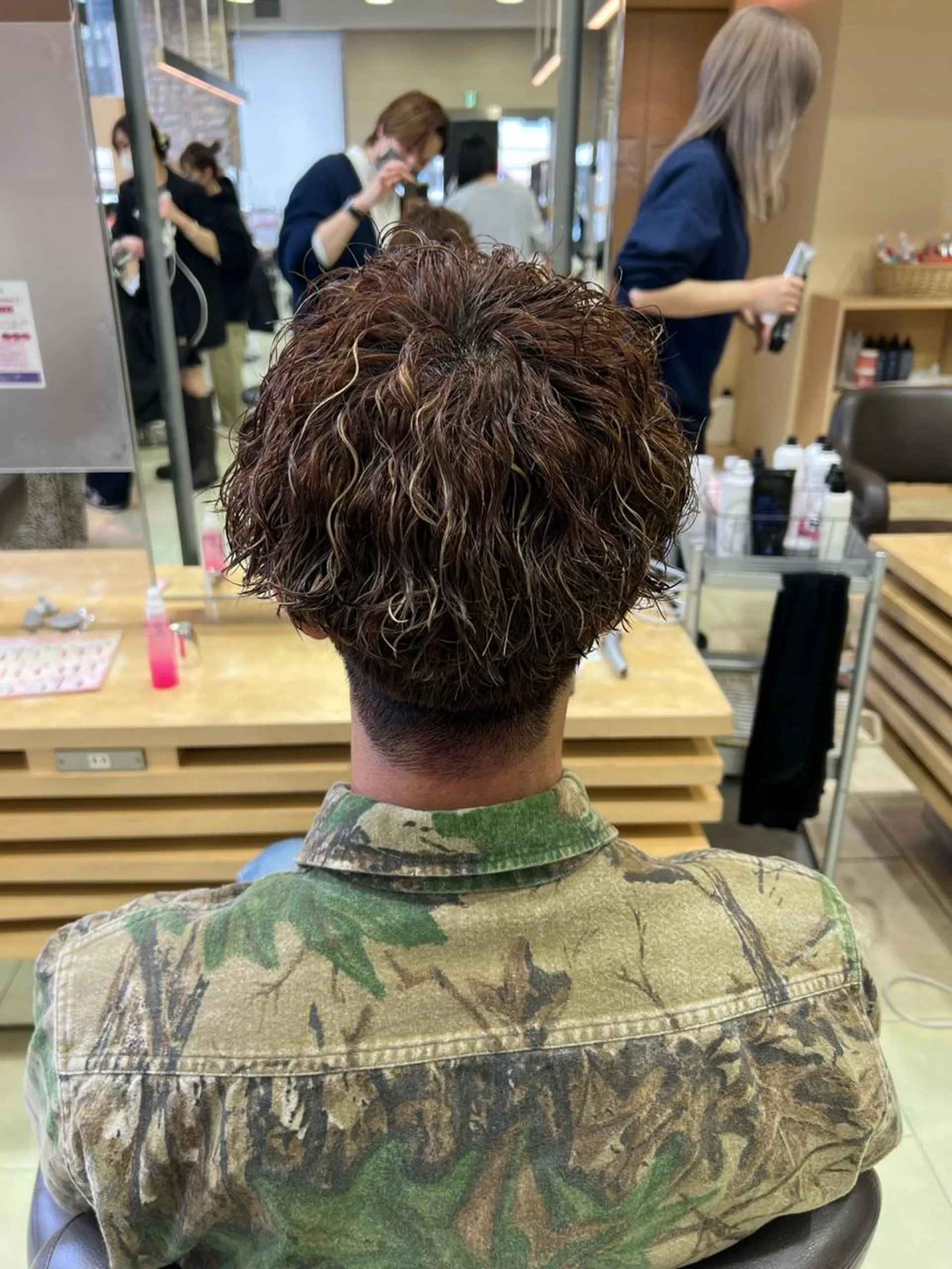 カラー パーマ メンズ メンズメッシュ メンズパーマ メッシュ カット 縮毛矯正 トリートメント 韓国ヘアダウンパーマ シャドウパーマ/航太のヘアスタイル