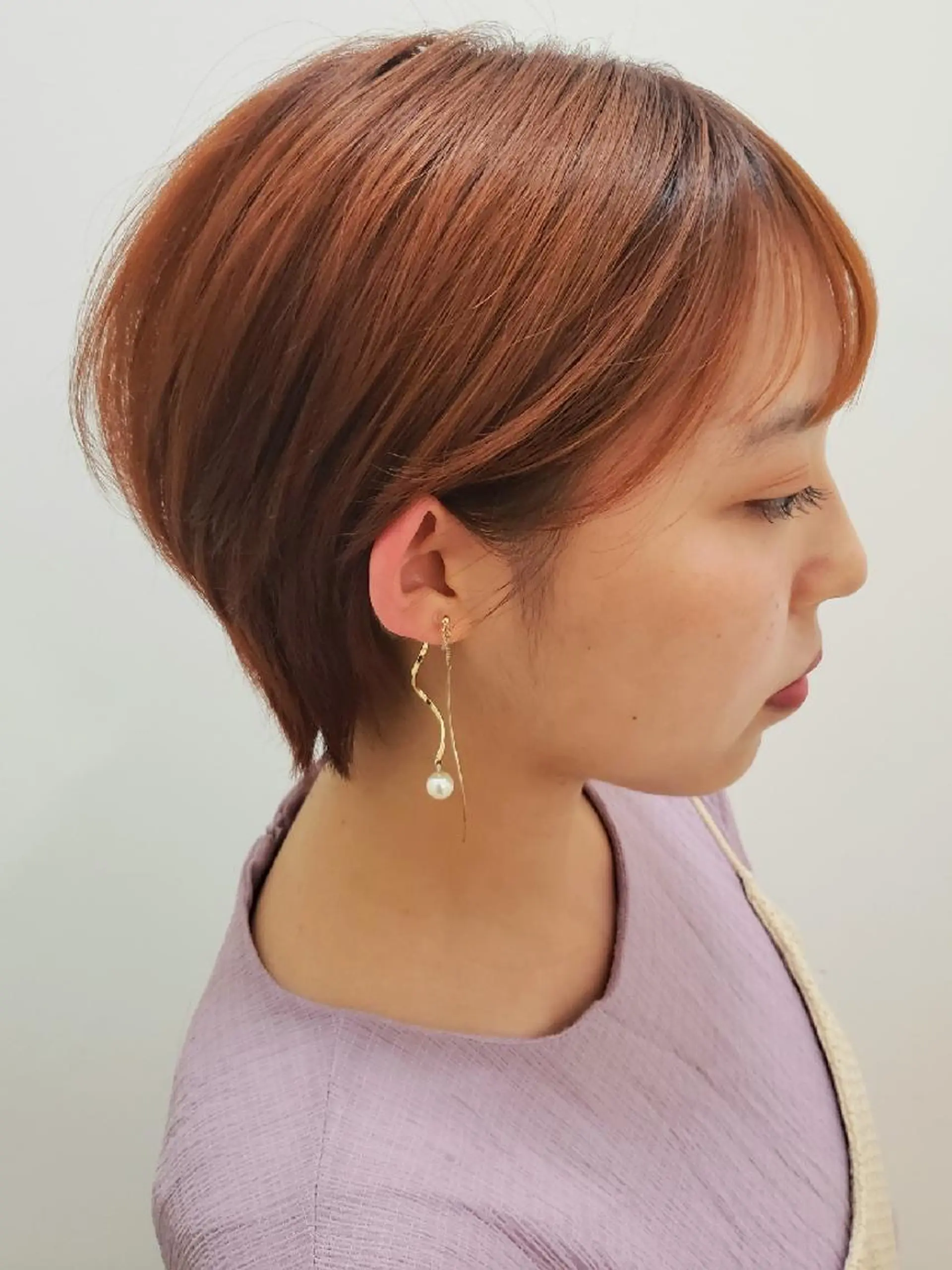 ショート カラー ヘアアレンジ ベージュカラー オレンジ オレンジベージュ ヘアカラー トリートメント 成瀬 弘光のヘアスタイル