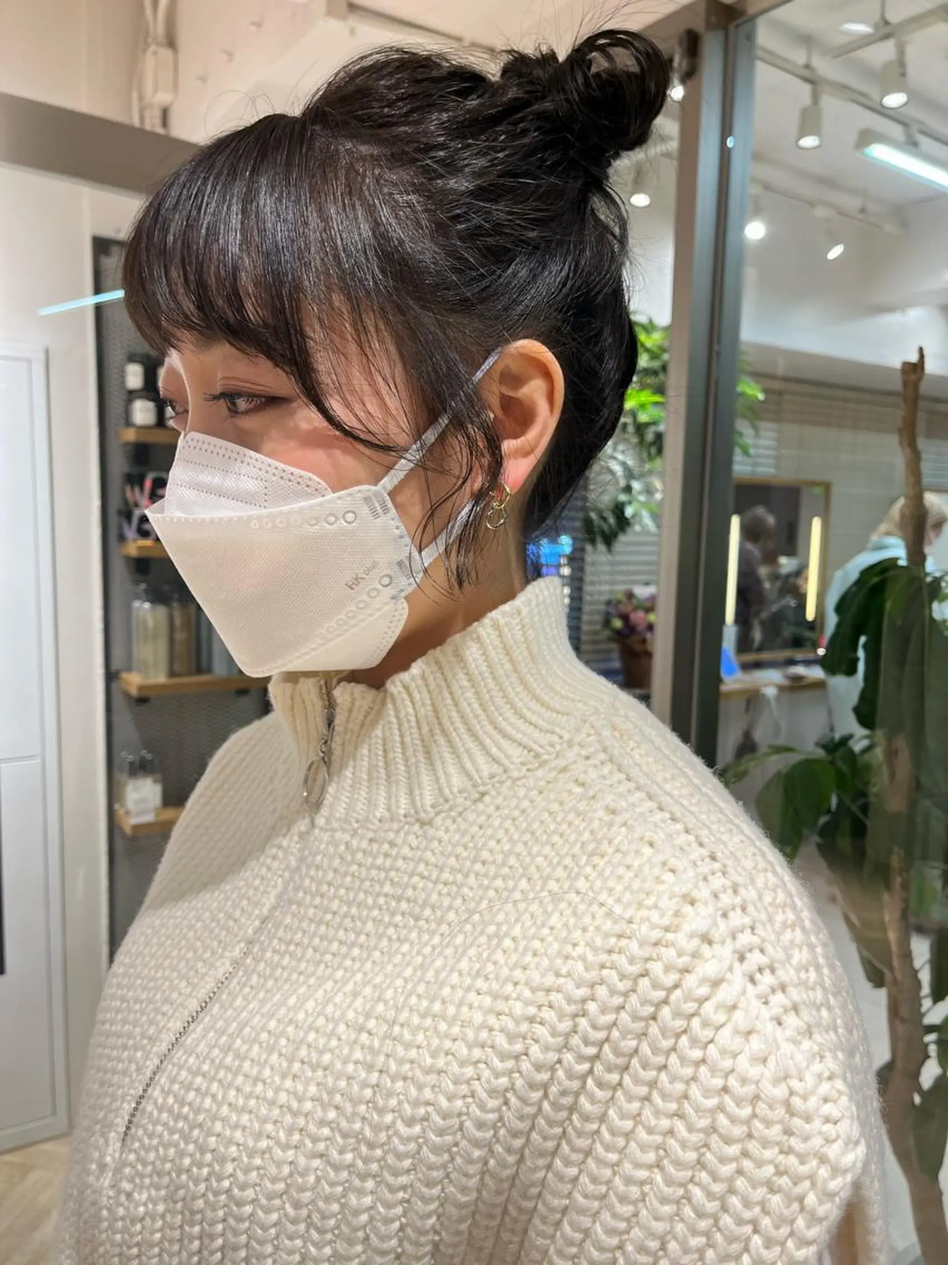 ロング カラー ヘアアレンジ お団子ヘア オリーブカラー カット ヘアカラー トリートメント ヘアセット 🌷ボブ/髪質改善 ストレートのヘアスタイル