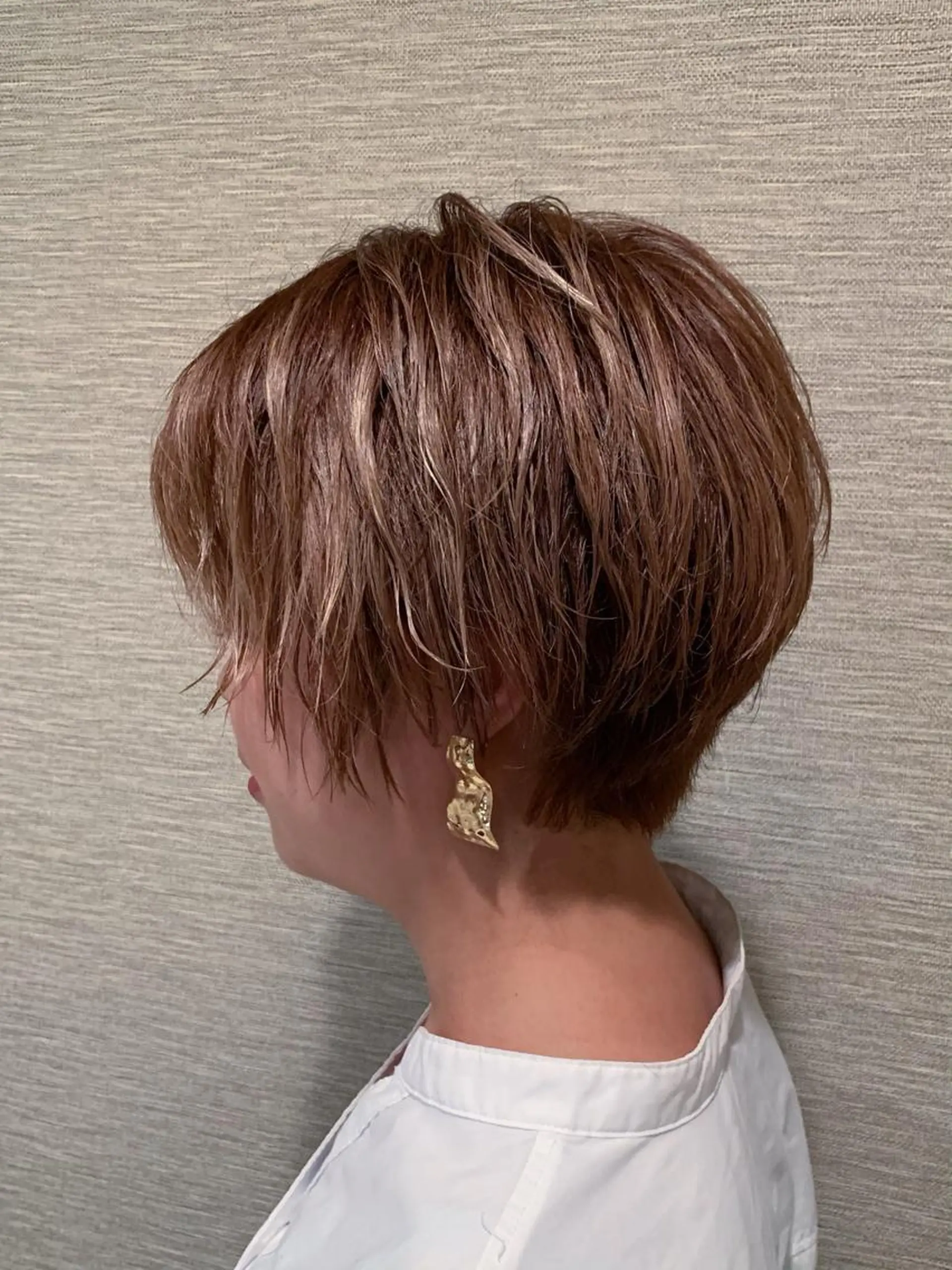 ショート カラー ショートボブ ハイライトカラー ボブ ハイライト ショートヘア hair＆face  LOBEAUT所属・小笠原 一倫のヘアスタイル