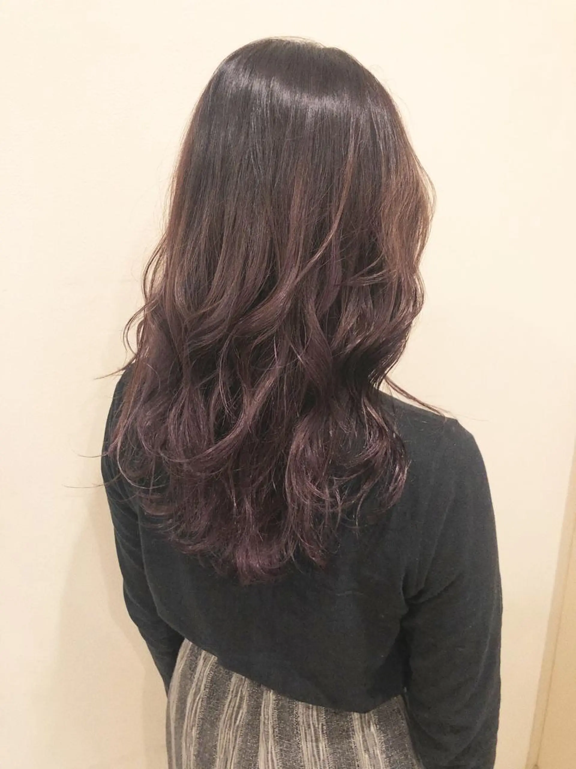 セミロング カラー 🦩レイヤー|透明感 カラー🦩makoのヘアスタイル