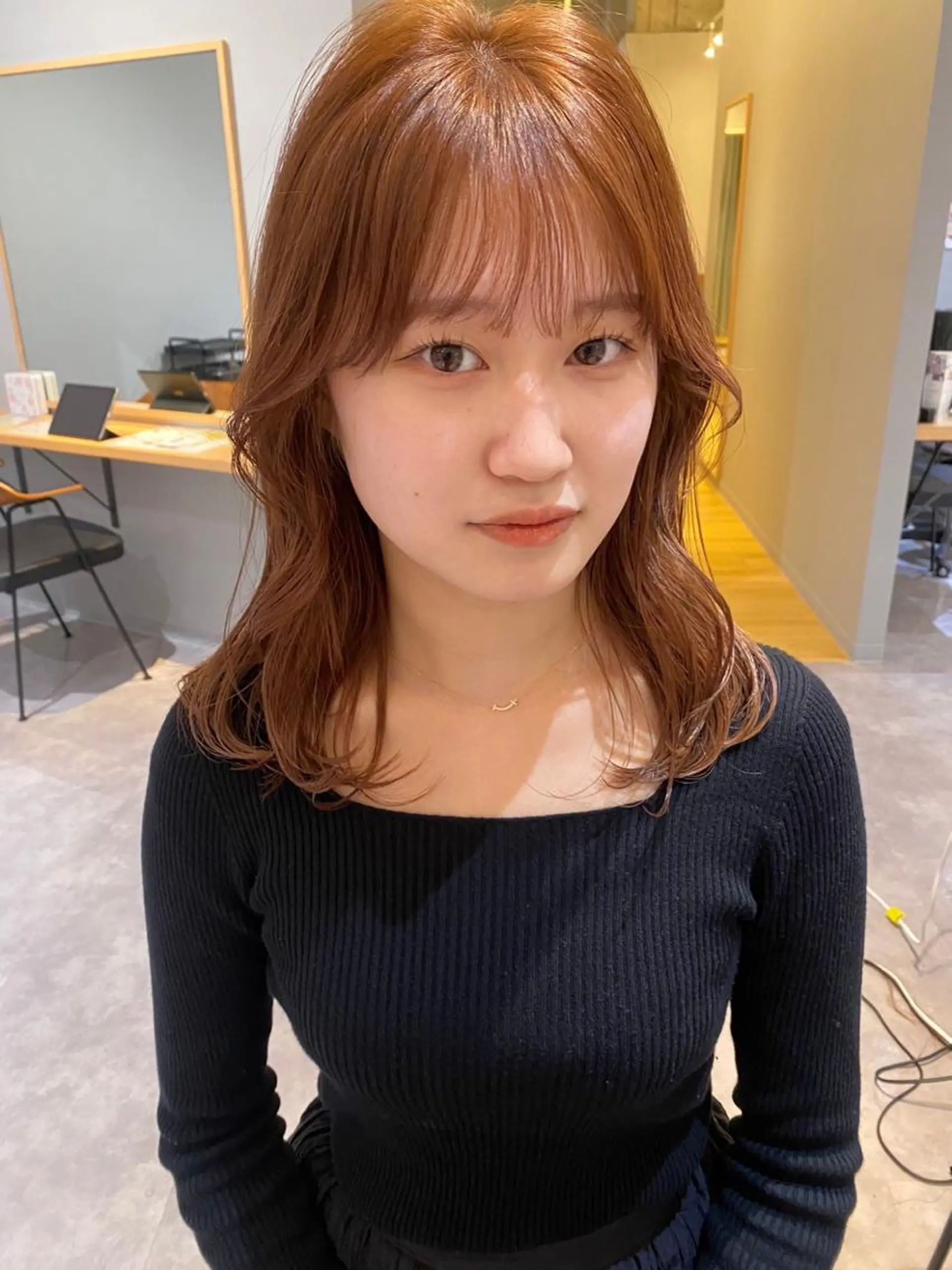 ミディアム 岸本 理希のヘアスタイル