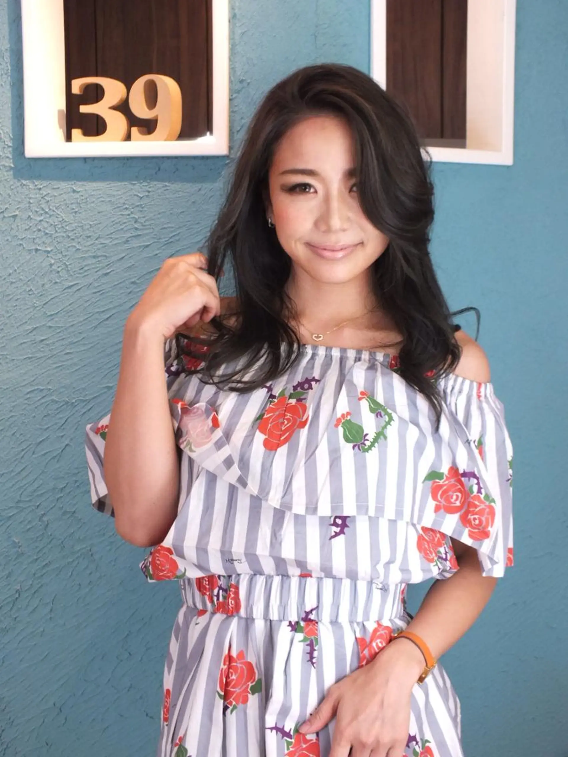 ミディアム カラー パーマ ヘアアレンジ メンズ キッズ ネイル マツエク・マツパ 一人一人の輝きを 心を込めてのヘアスタイル