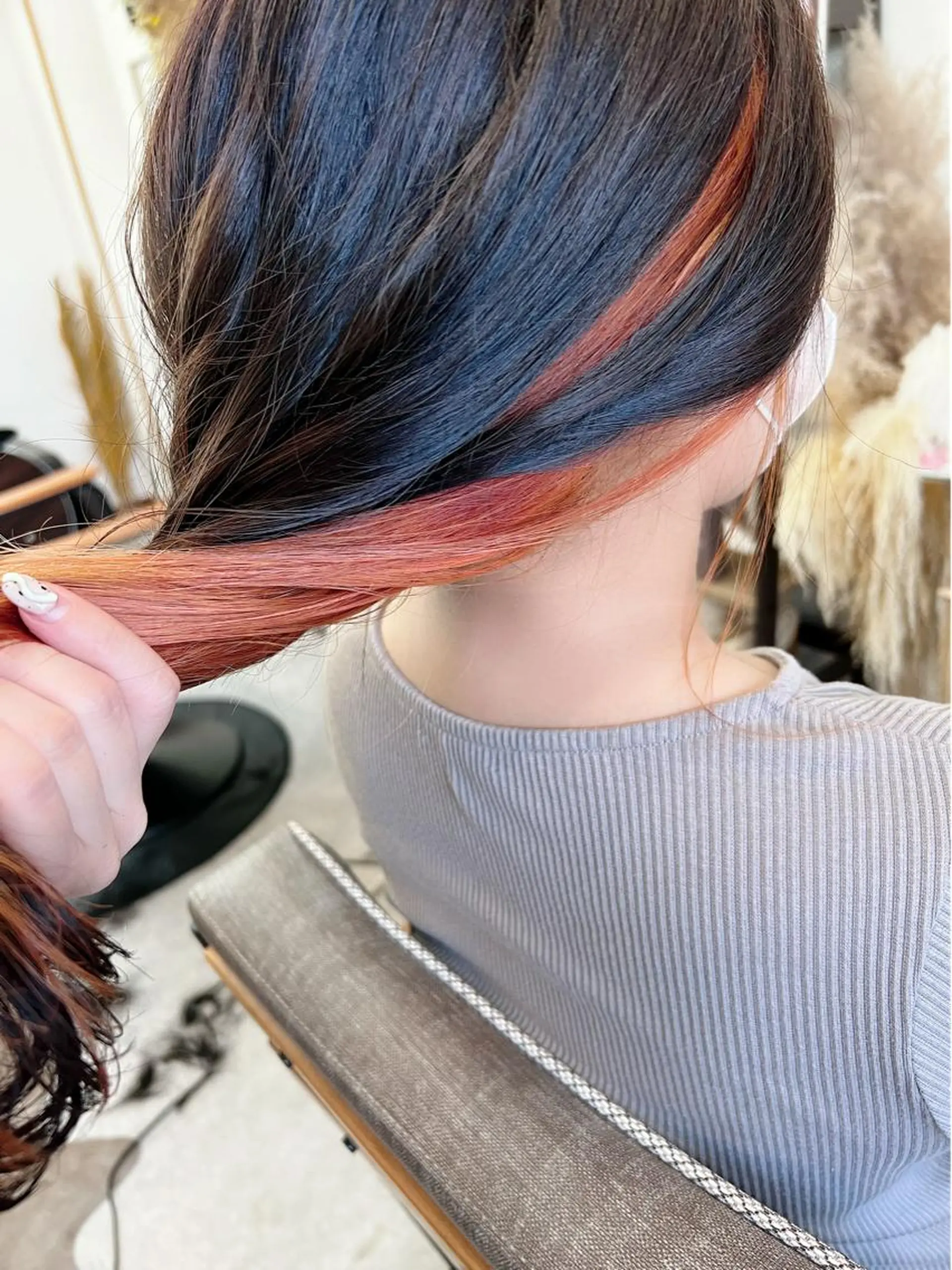 ロング カラー インナーカラー オレンジ hair works raptureのヘアスタイル