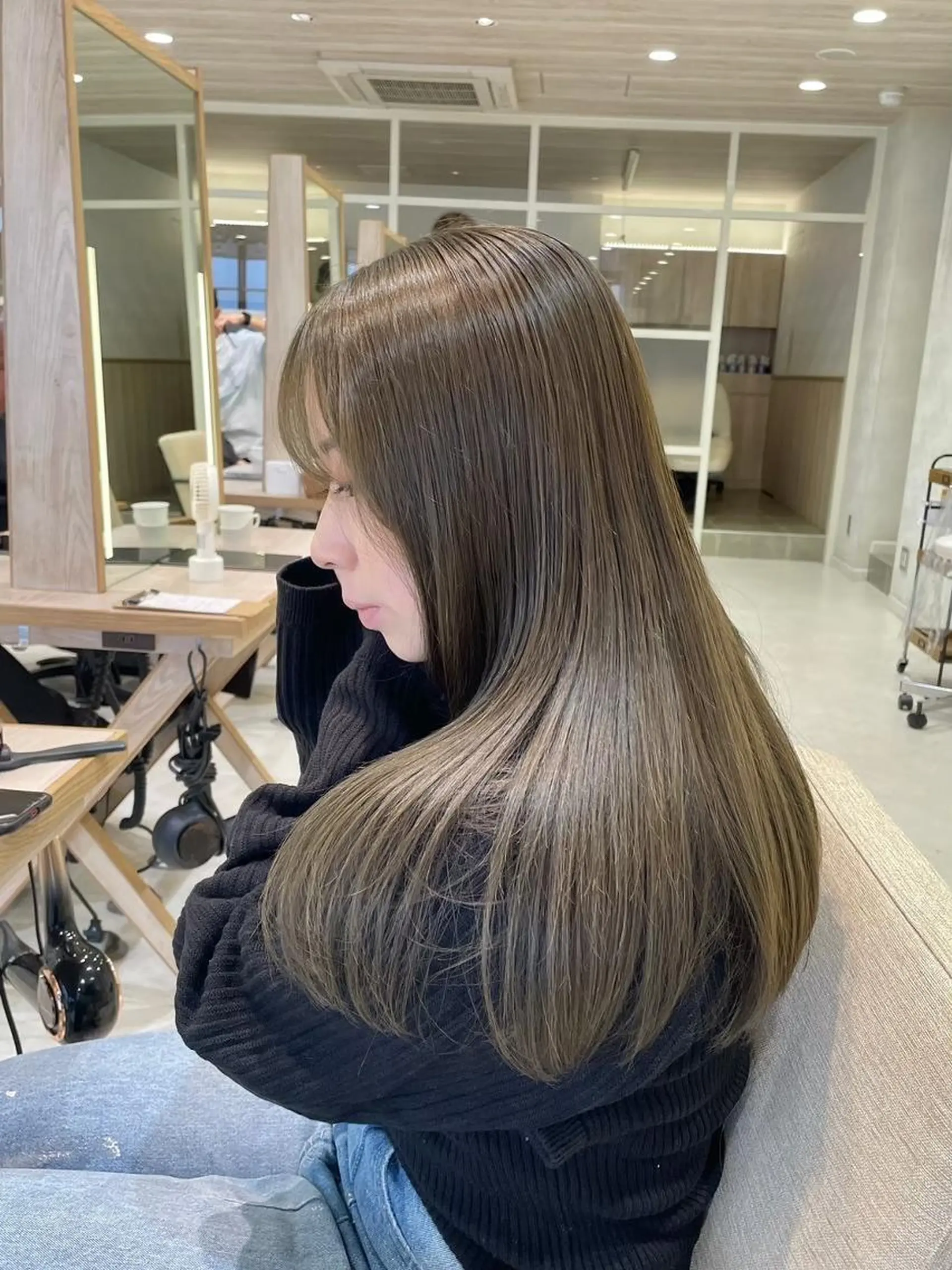 カラー パーマ アッシュ ベージュカラー 透明感カラー グレージュ ヘアカラー hiyoka🐈‍⬛ ◎暖色カラー🥀のヘアスタイル
