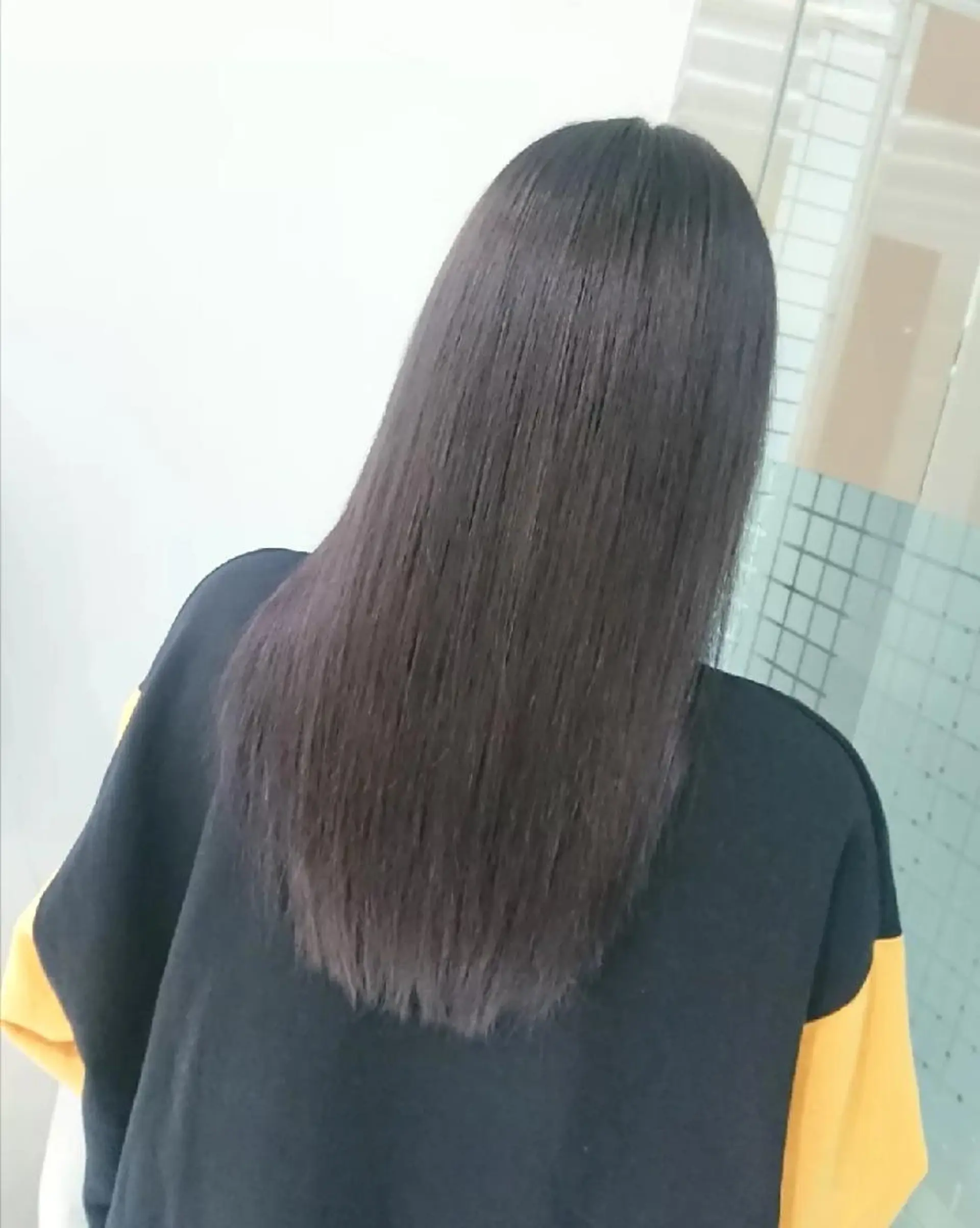 セミロング カラー シルバー 髪質改善 ヘアカラー トリートメント あらげ 🌈推しカラー🌈ᵕのヘアスタイル